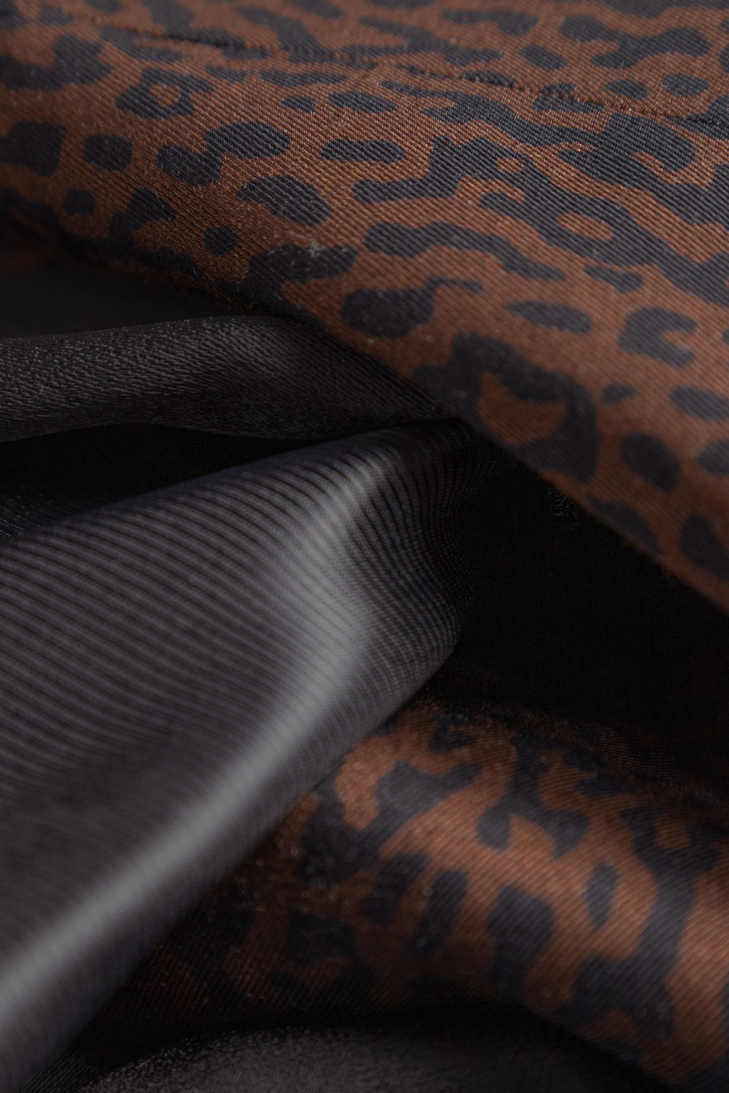 BROWN SUIT JACKET WITH LEOPARD PRINT 5