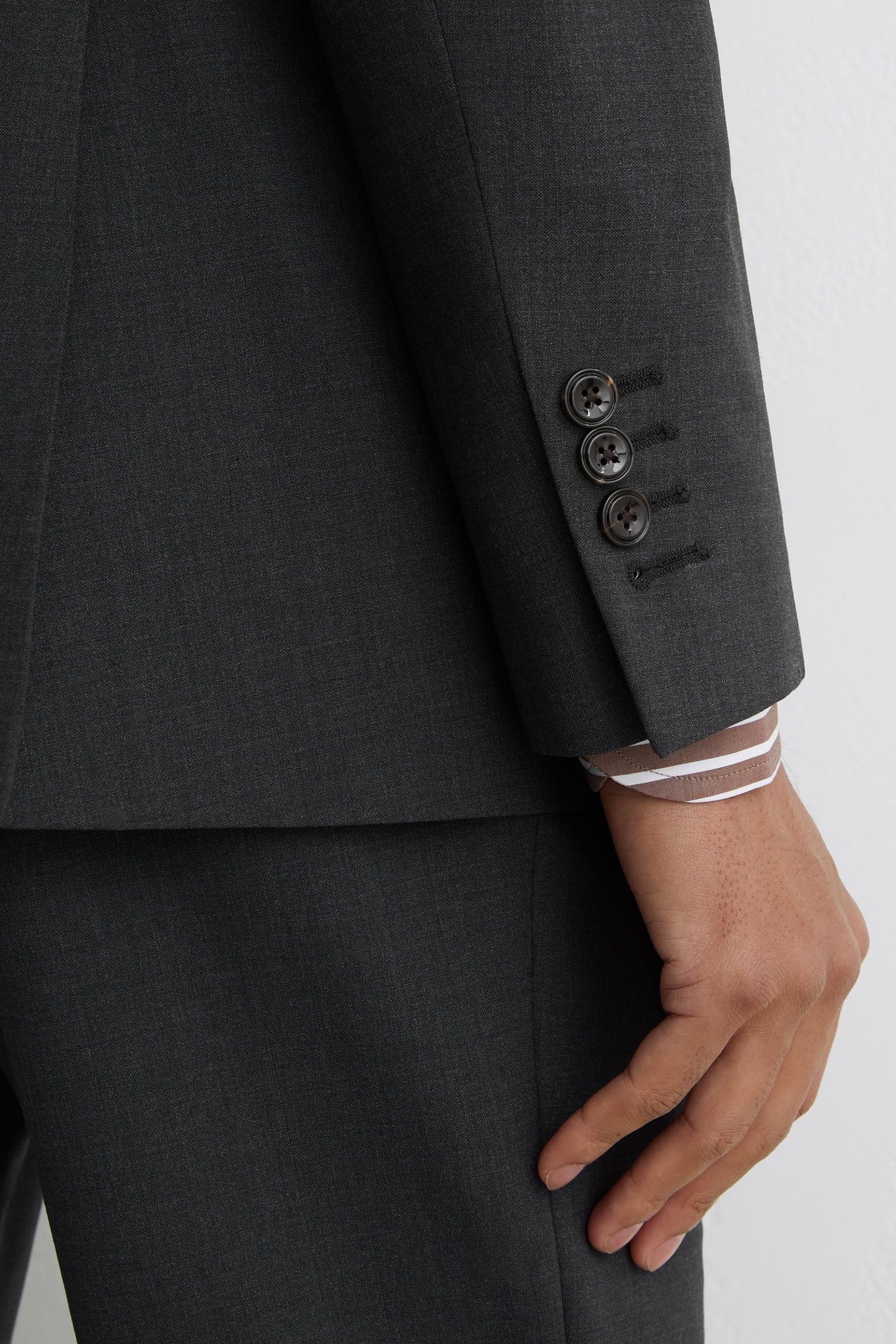 SB 2B NOTCH PLAIN BLAZER GREY 5