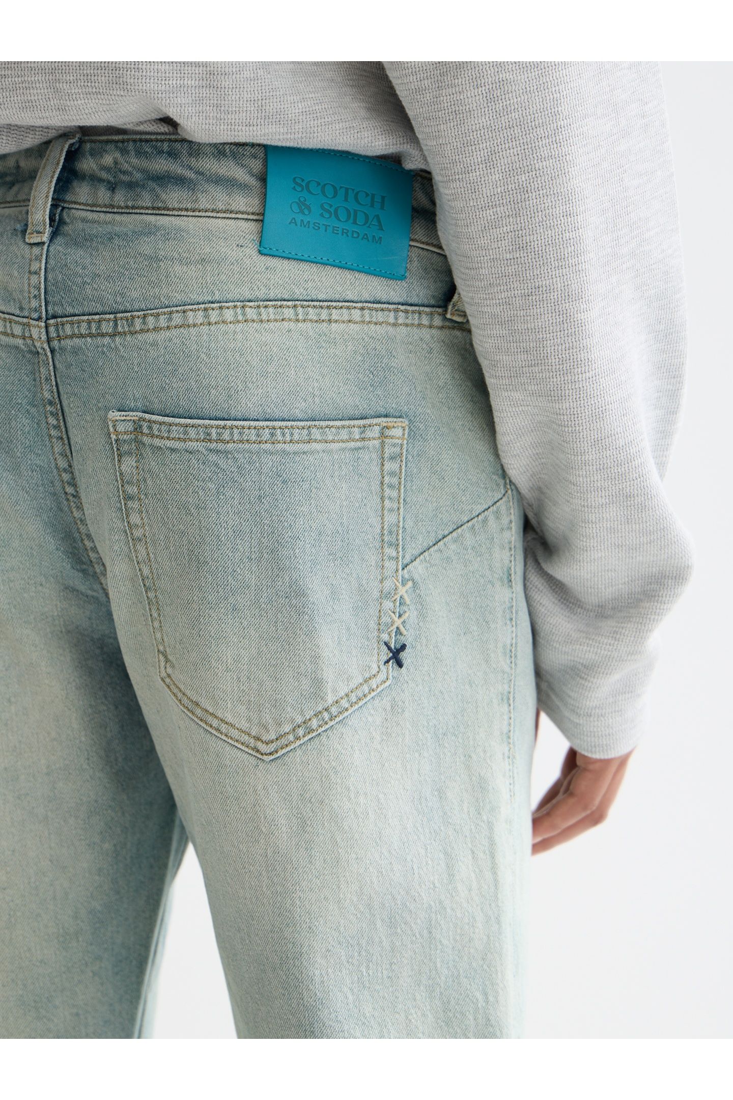 THE ZEE STRAIGHT JEANS NAVY 6