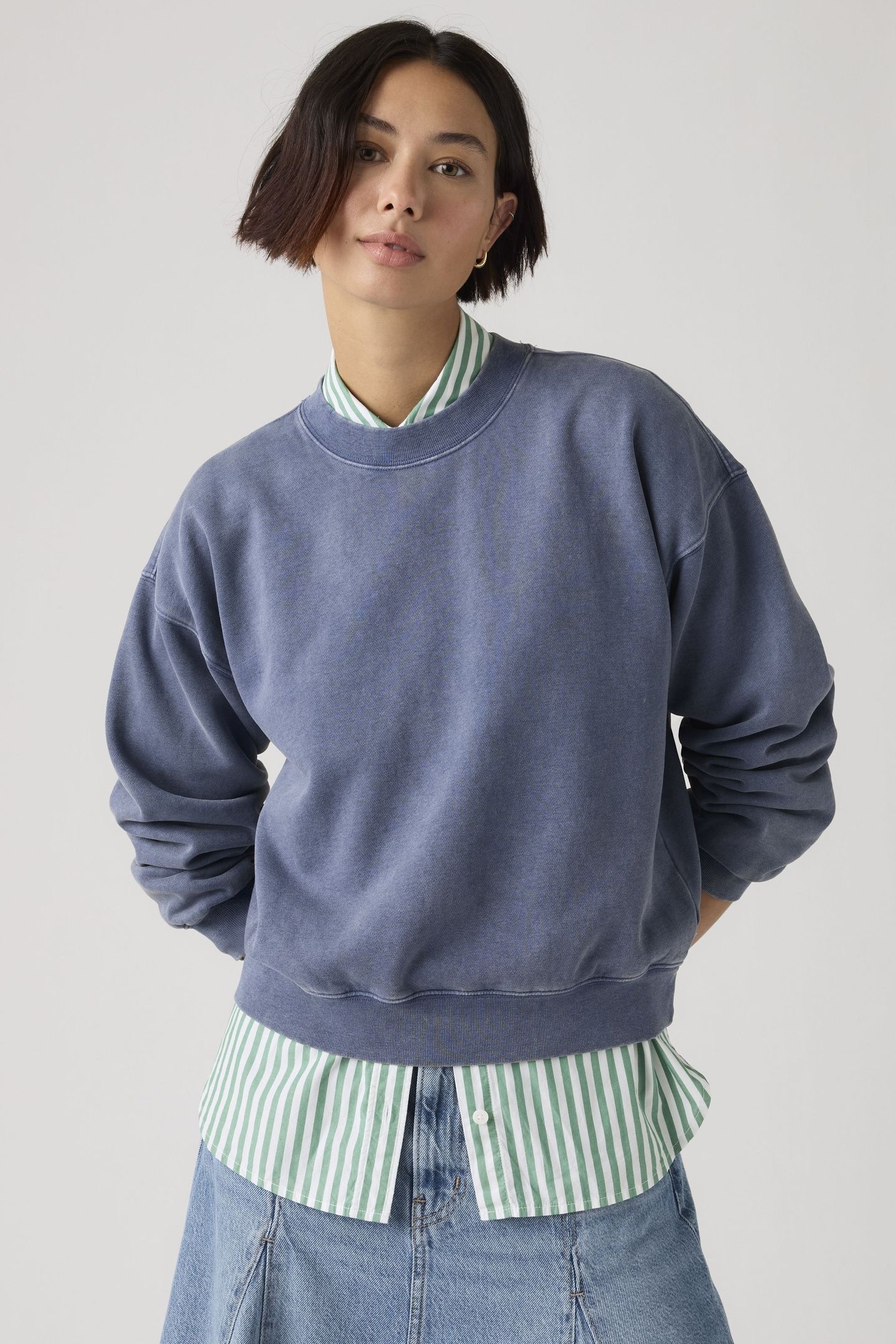VINTAGE BOXY SWEATSHIRT 6