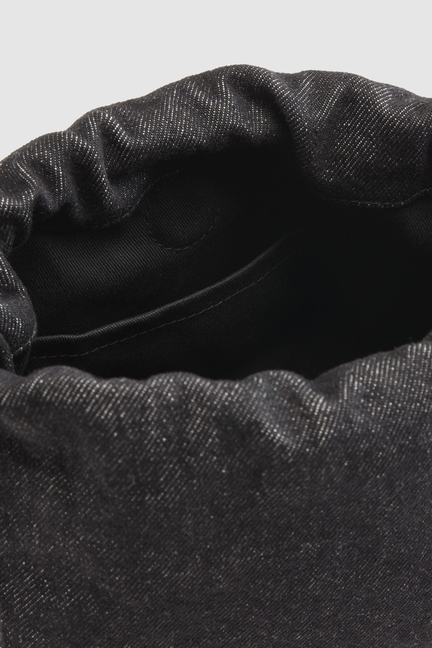 LEVI'S® ISABELLE CROSSBODY BAG 4