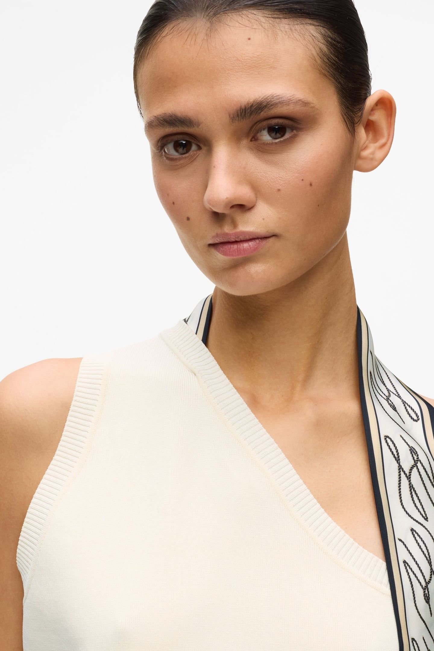 SCARF PRINT DETAIL KNIT TOP CANNOLI CREAM 6