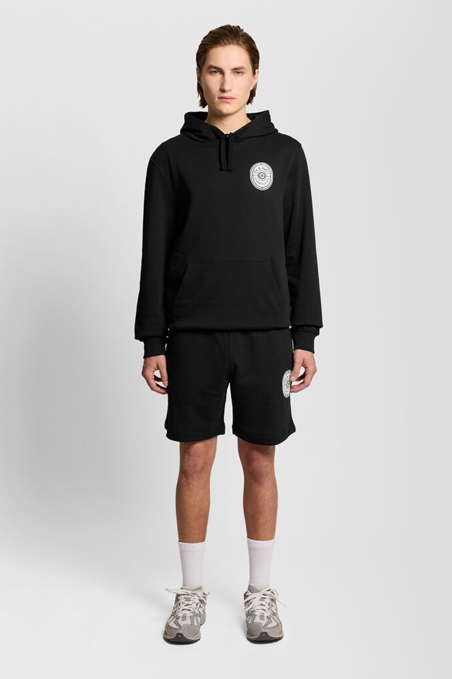 BORDERS LABEL GRAPHIC HOODIE JET BLACK 3