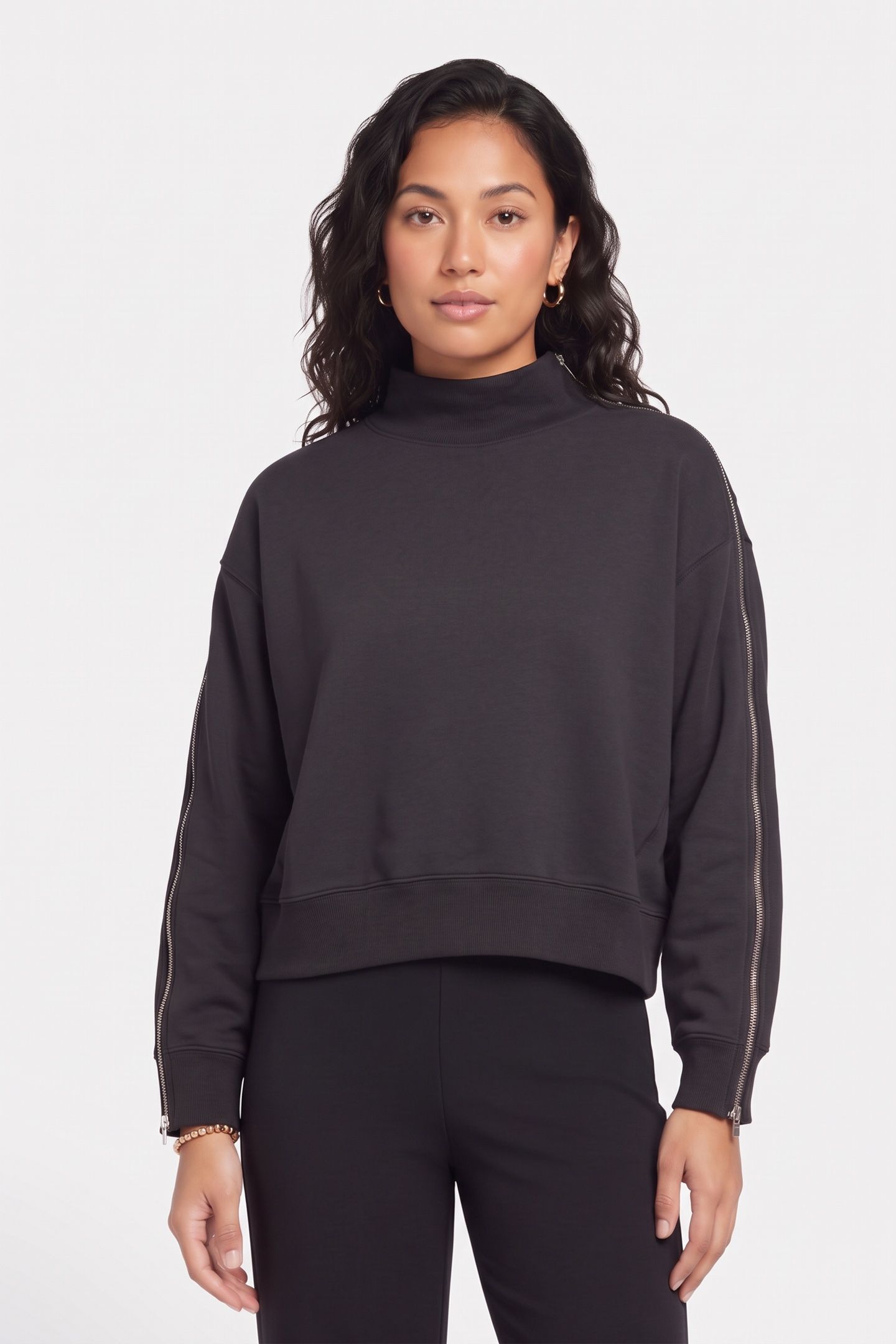 LASIE SWEATSHIRT BLACK 1