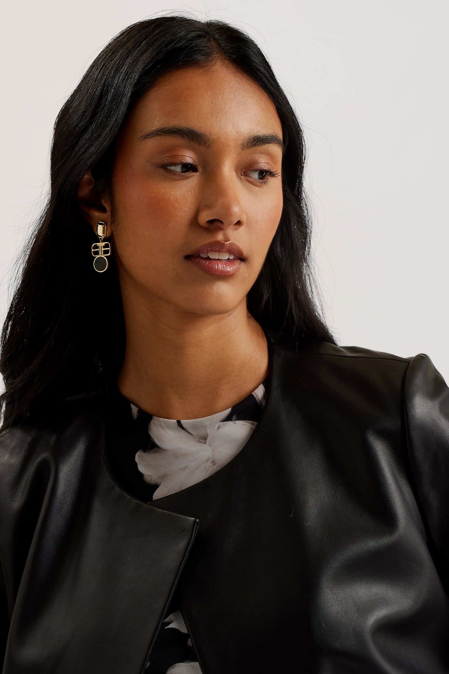 OBINO SHORT SLEEVE LEATHER OPEN FRONT BLACK 4