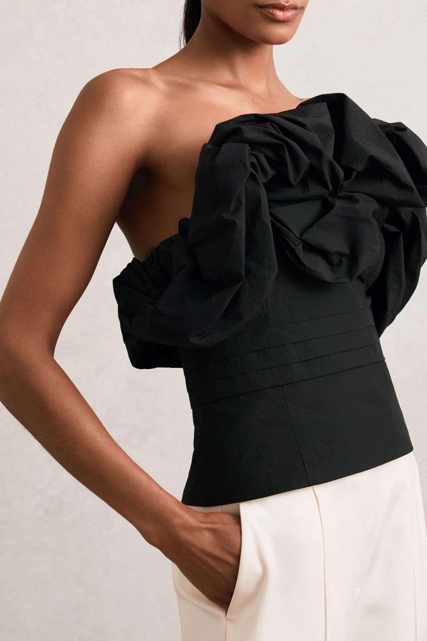 SCULPTURAL BANDEAU TOP BLACK 1