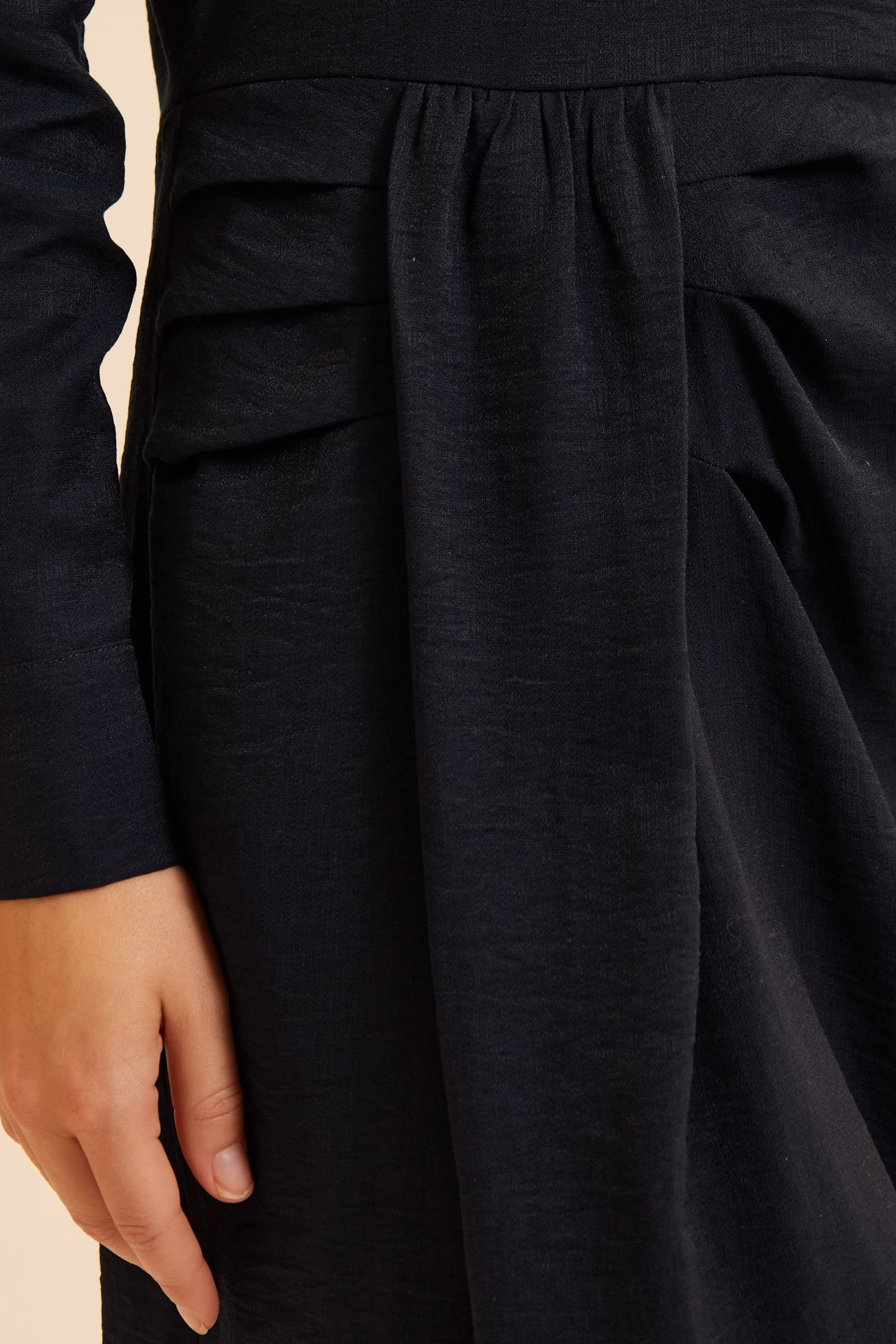 NAVY DRESS WITH DRAPED-LOOK SIDE 6