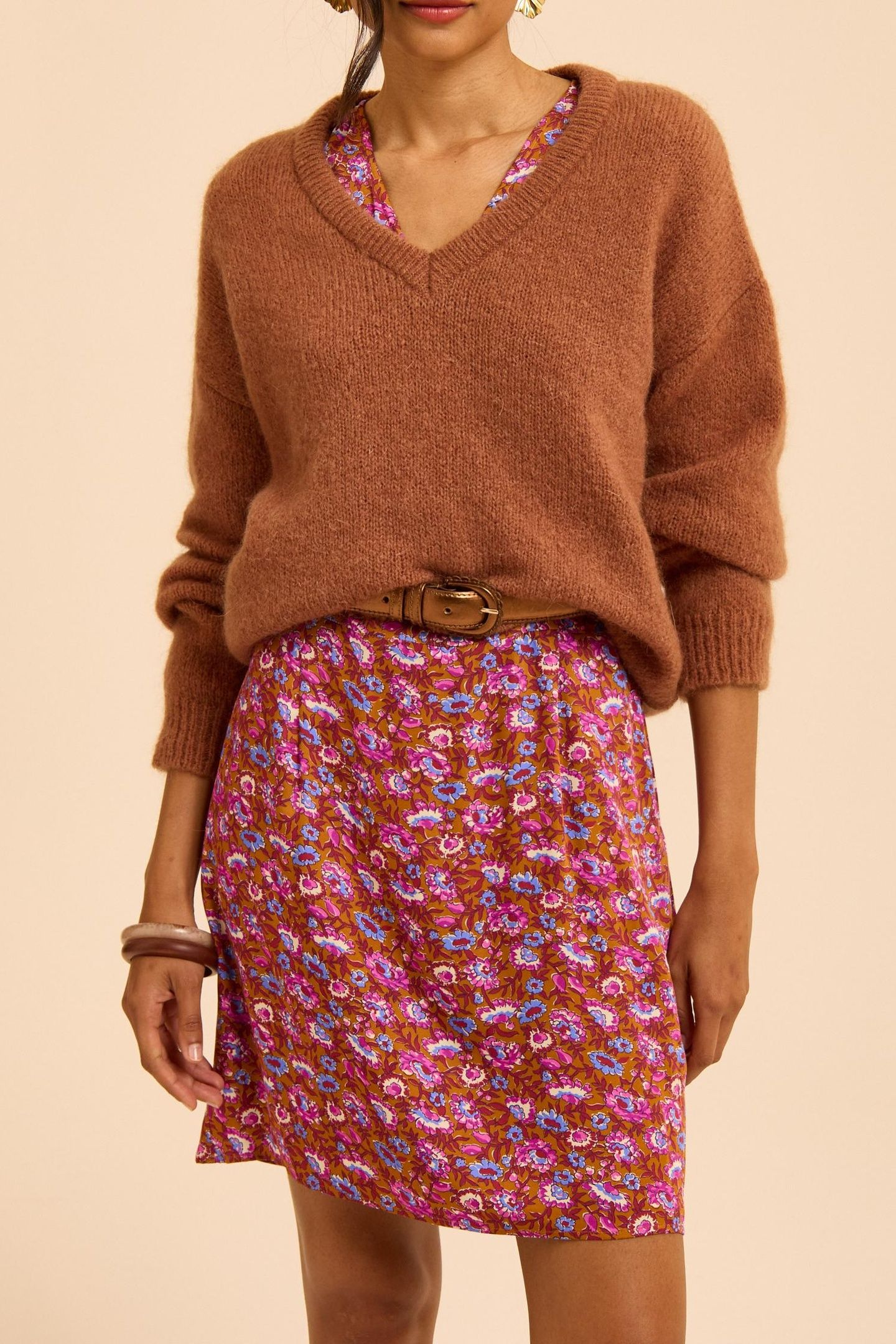 CAMEL KNIT V-NECK SWEATER MARINE 5