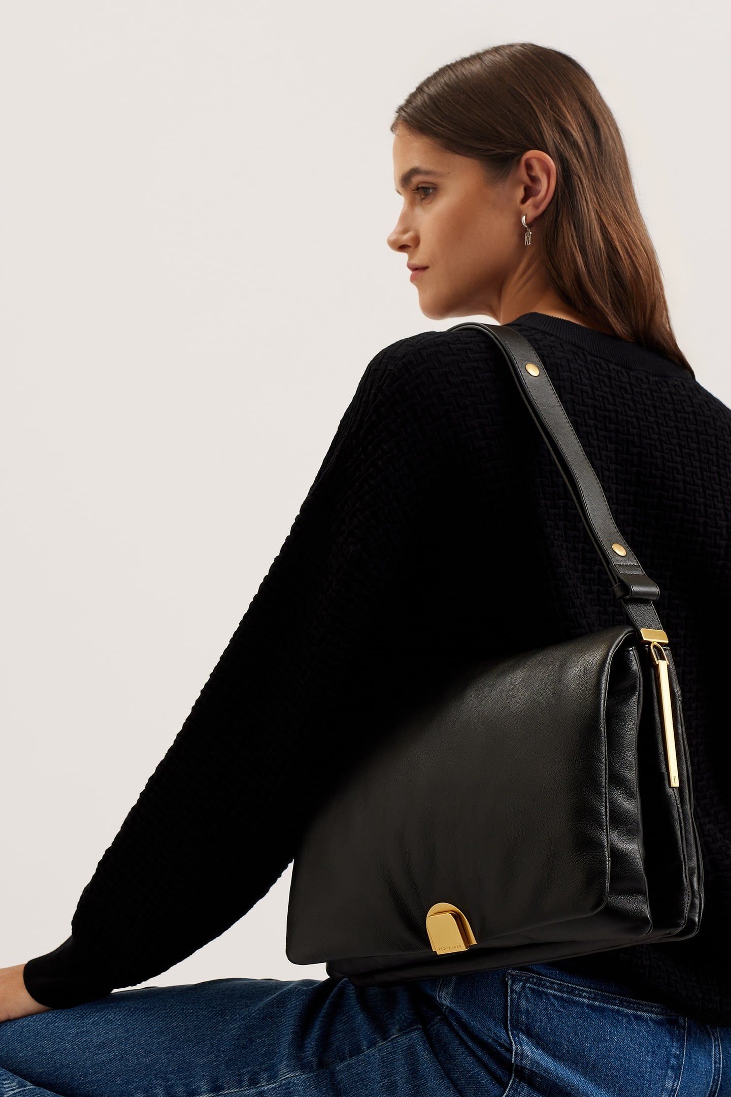 SAMILLA LOCK DETAIL SOFT QUILTED BLACK 4
