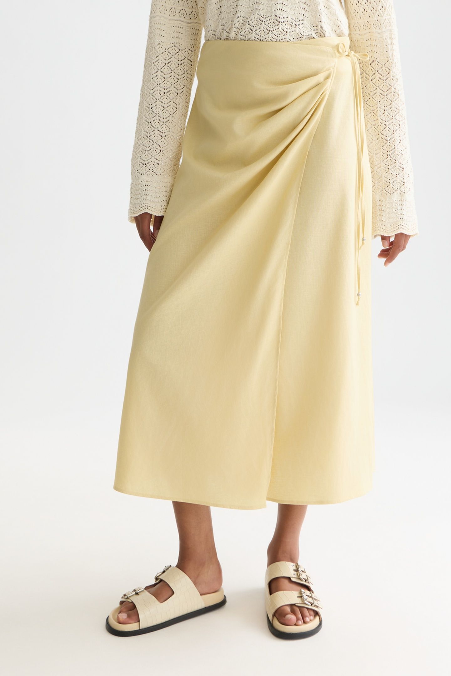 LINEN WRAP SKIRT PARSNIP 1