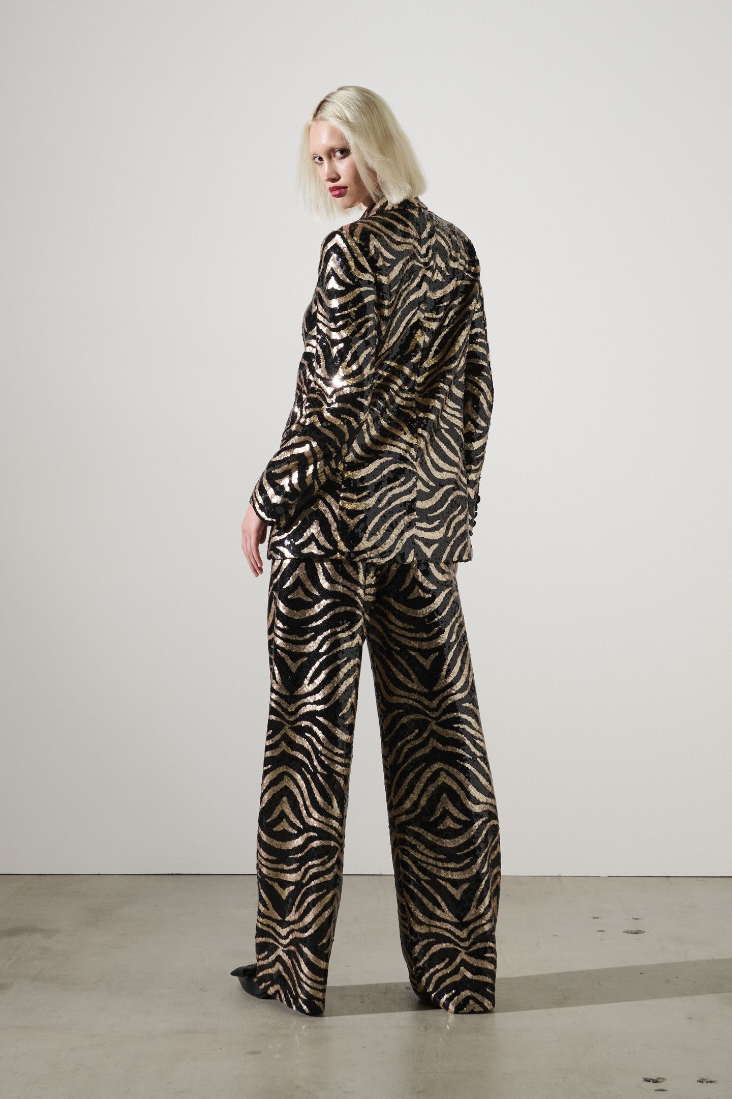SEQUIN PANTS BLACK/GOLD 5