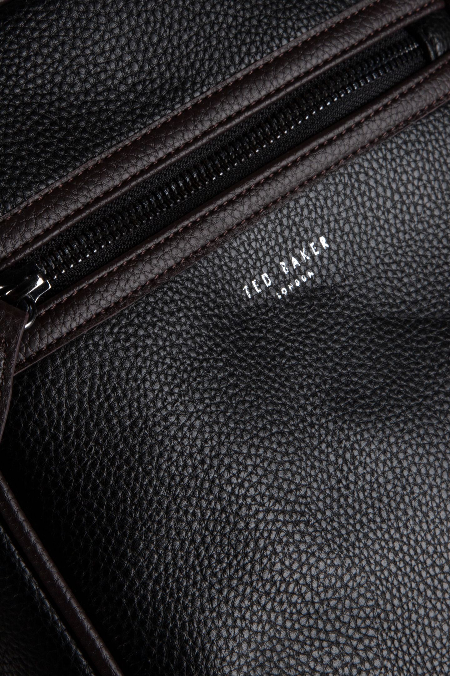 LANSTON PEBBLE PU FLIGHT BAG BLACK 4