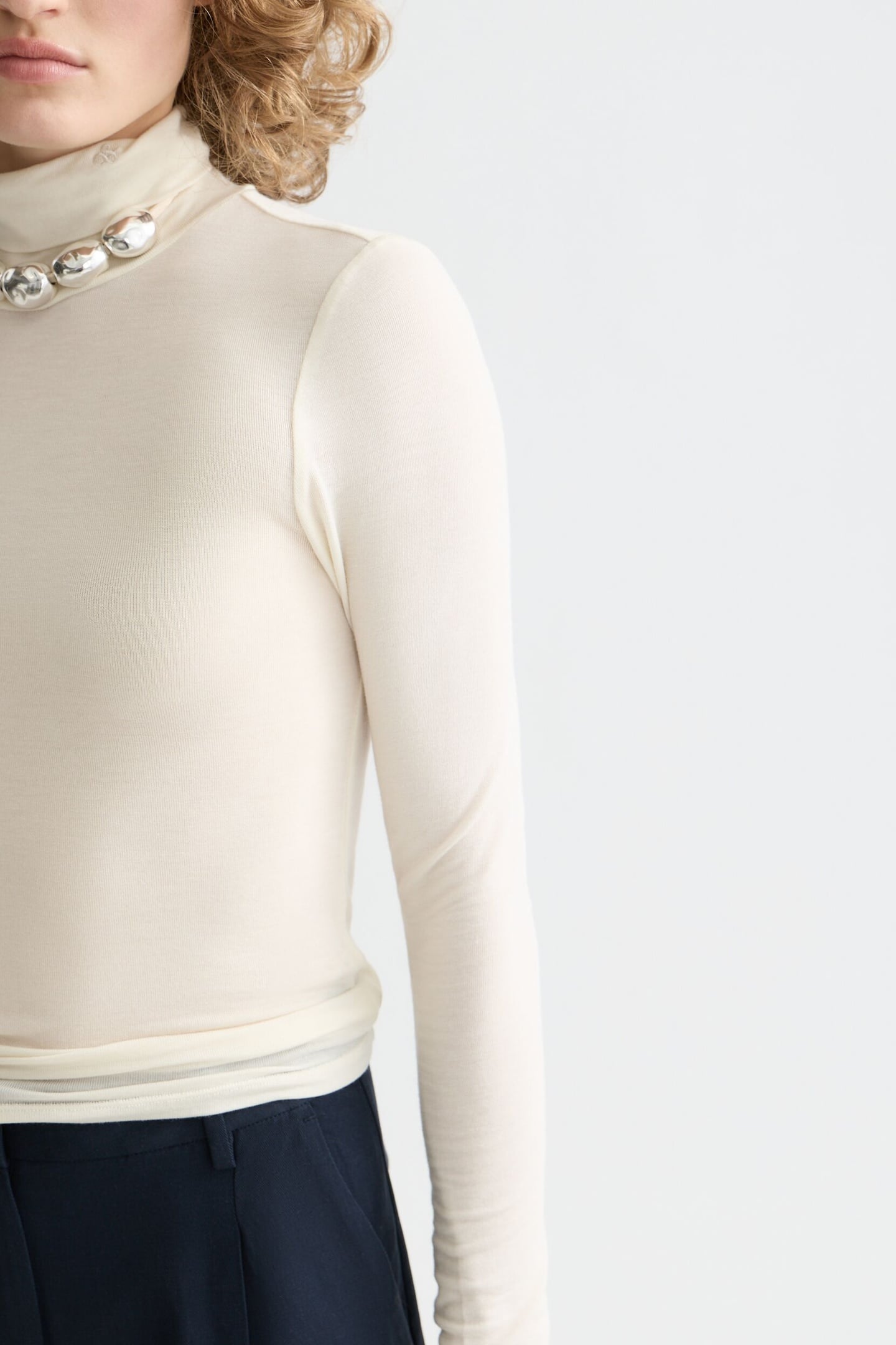 ROLL UP NECK LONG SLEEVE T-SHIRT OFF WHITE 6
