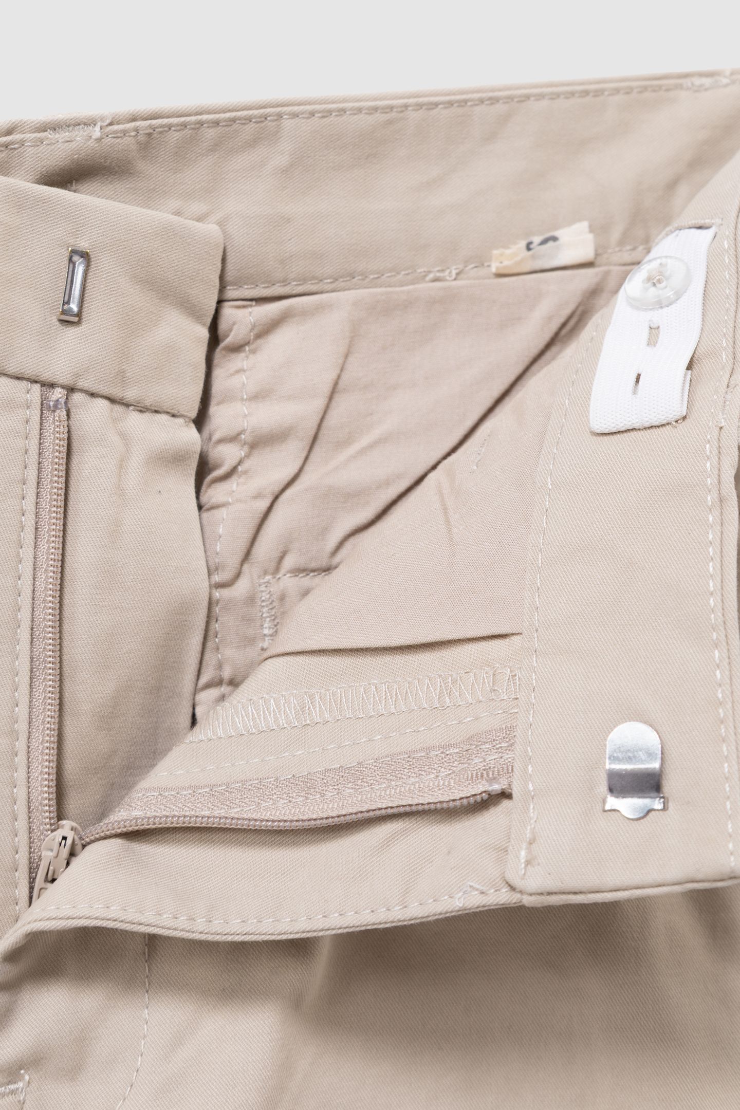 BOYS’ BEIGE LOOSE CHINOS 5