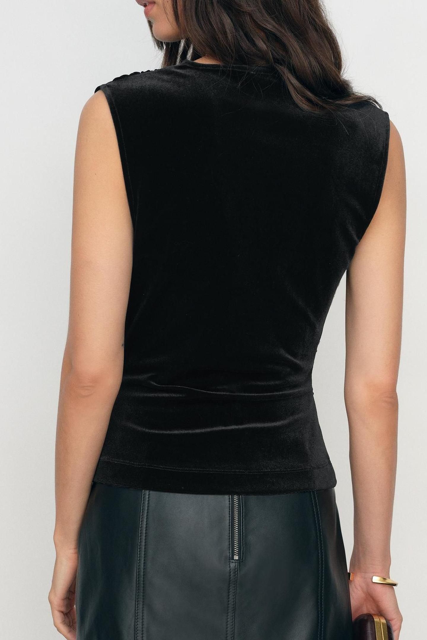 DRAPE VELVET TOP BLACK 3