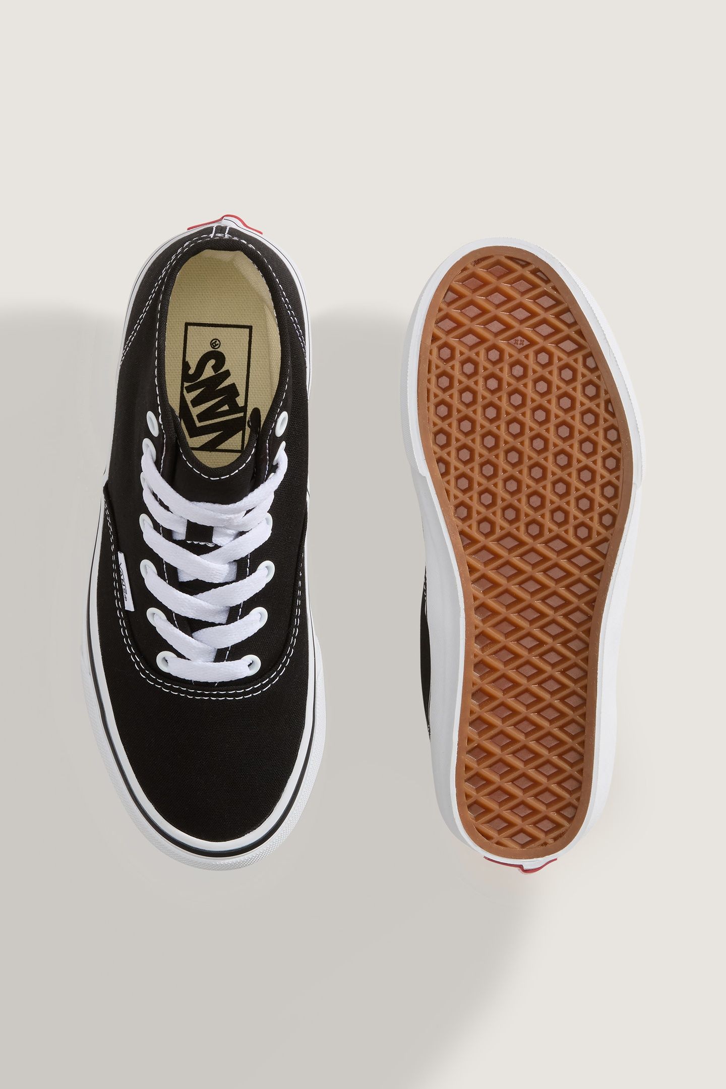 JUNIOR AUTHENTIC HI 2.0 BLACK/TRUE WHITE 5