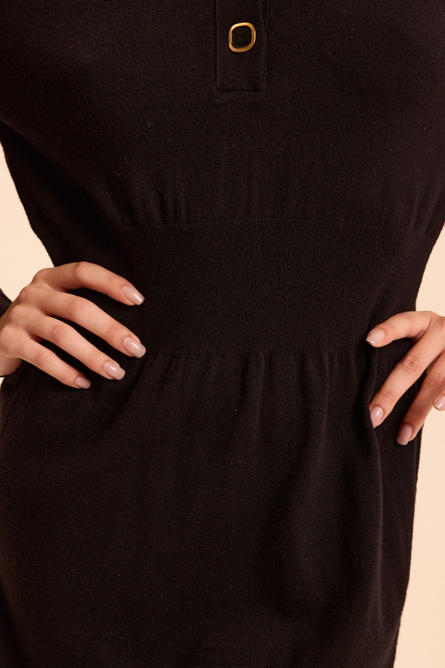BLACK KNIT LONG-SLEEVED DRESS WITH LUREX DETAILS 6