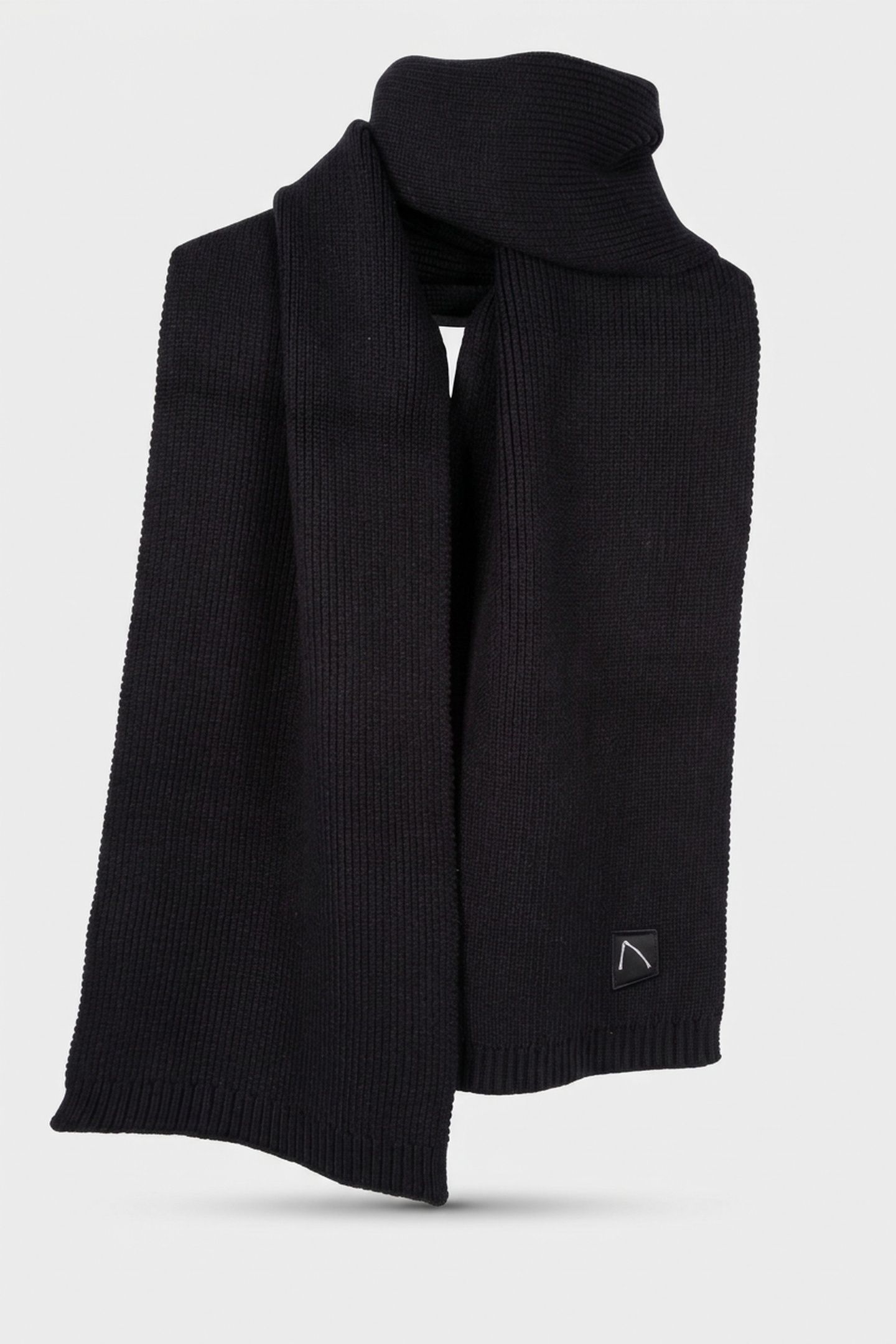 STUBAI SCARF BLACK 3