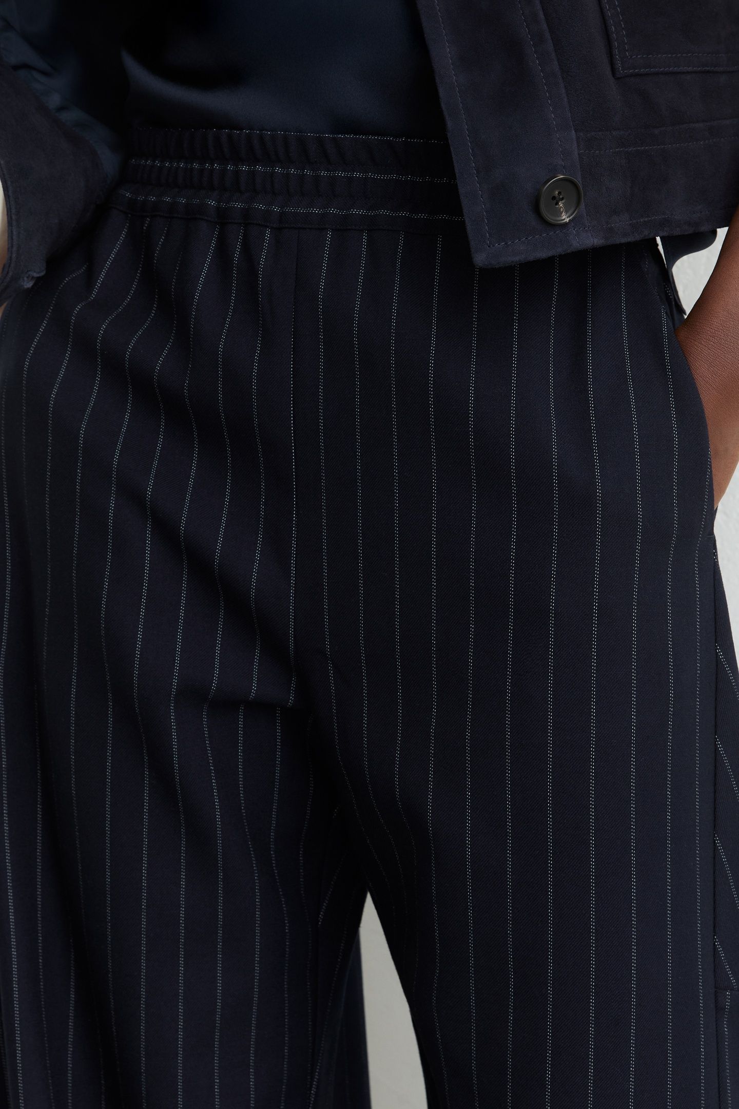 BARREL LEG PINSTRIPE TROUSER NAVY 7