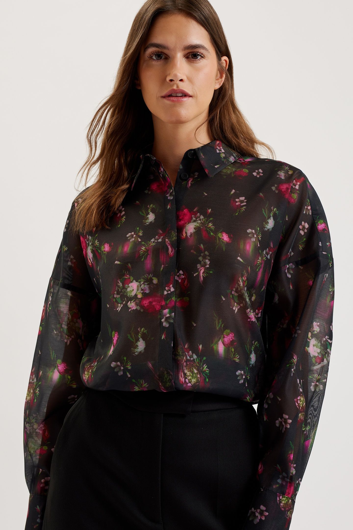 ATUEL OVERSIZED PRINTED LONG SLEEVE BLACK 1