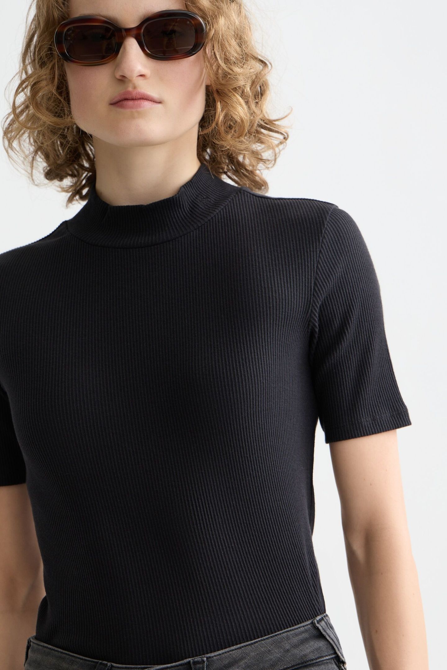 MOCK NECK RIB T-SHIRT BLACK 6