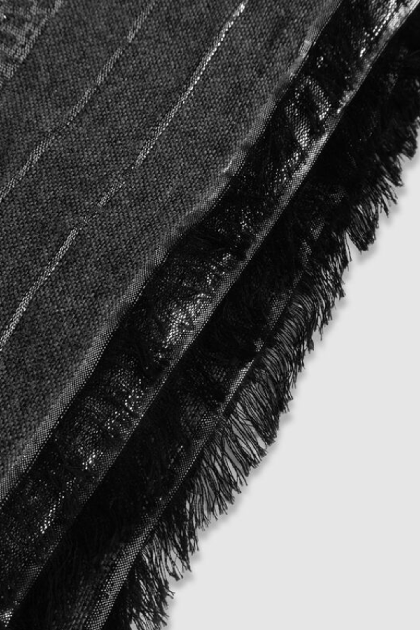 GREY METALLIC PYTHON JACQUARD SCARF 2
