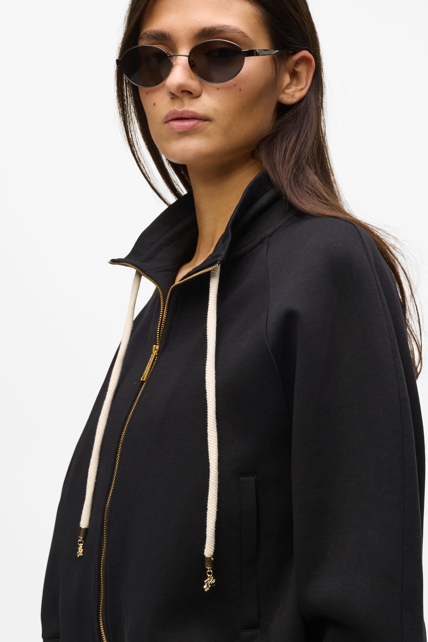 ROPE LOGO ZIP UP BLACK 6