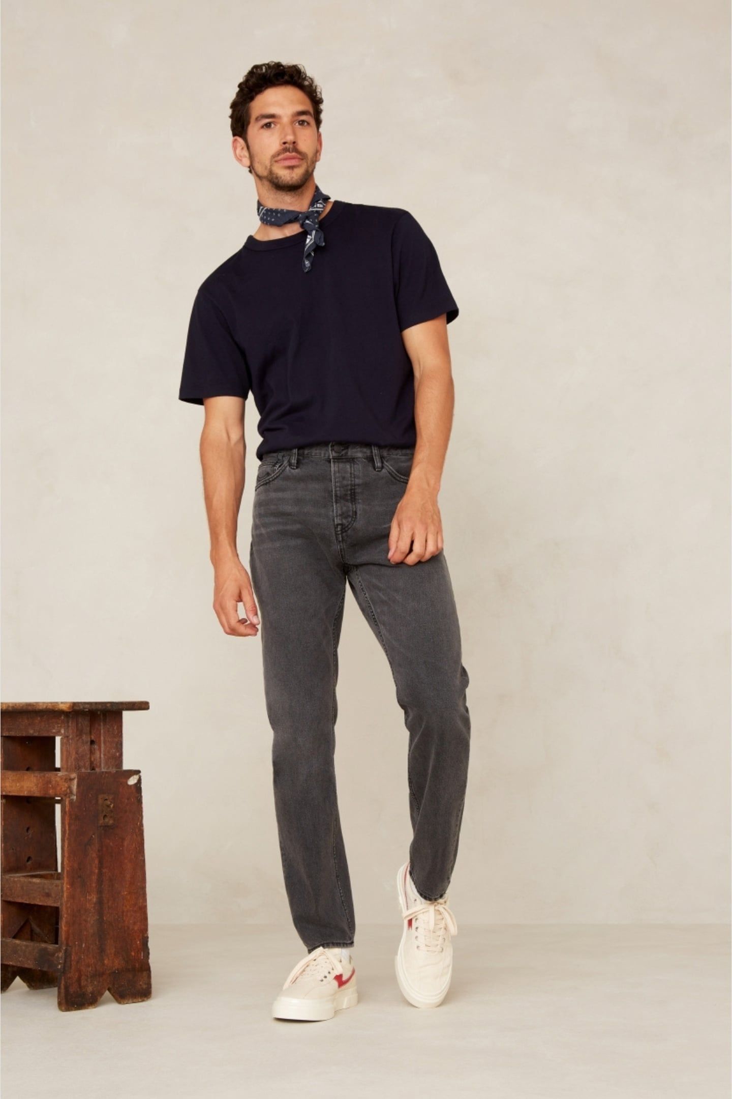 JERRICK JEANS HOLO GREY WORN 1