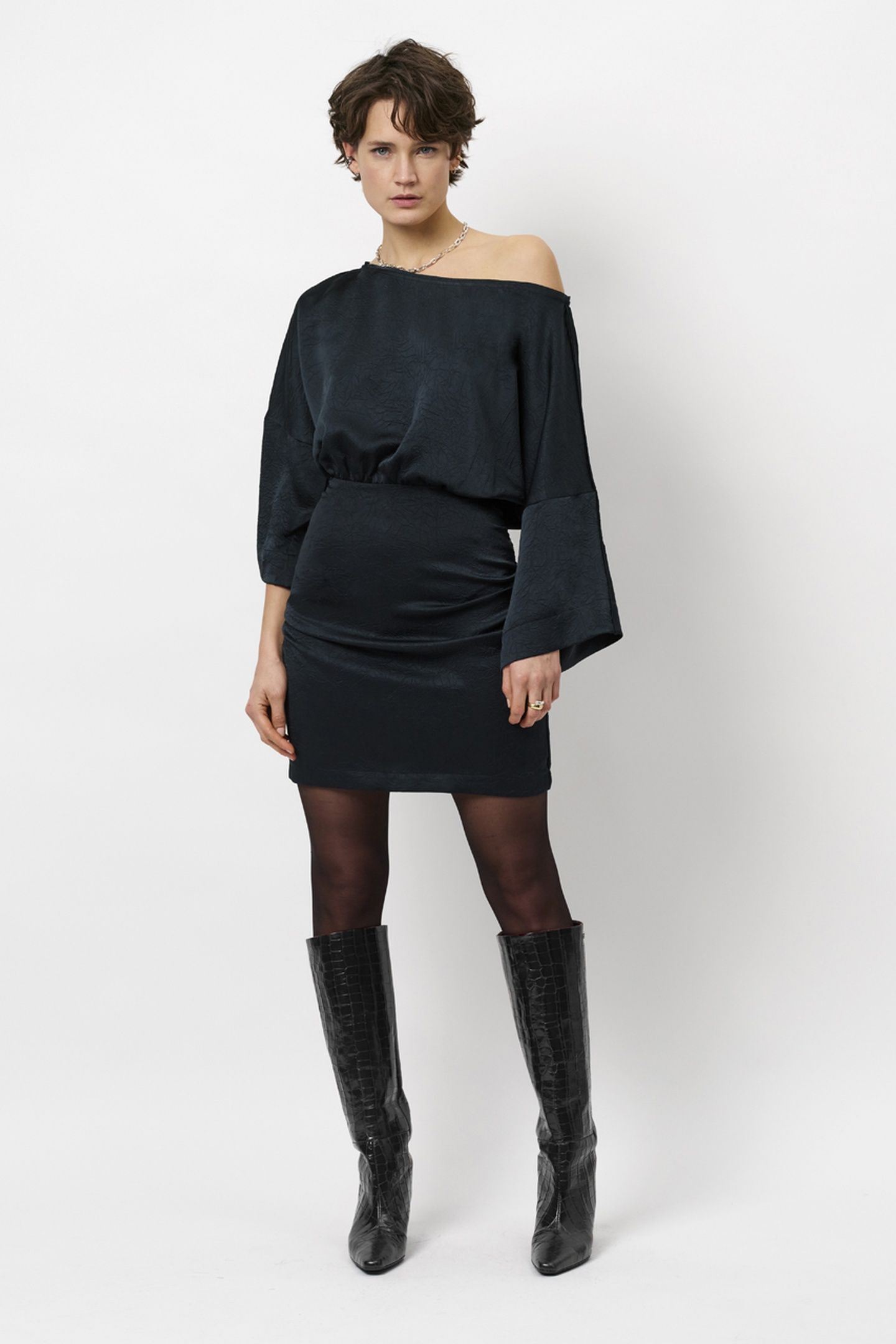 MAVEN KIMONO SLEEVE DRESS MIDNIGHT GREEN 1