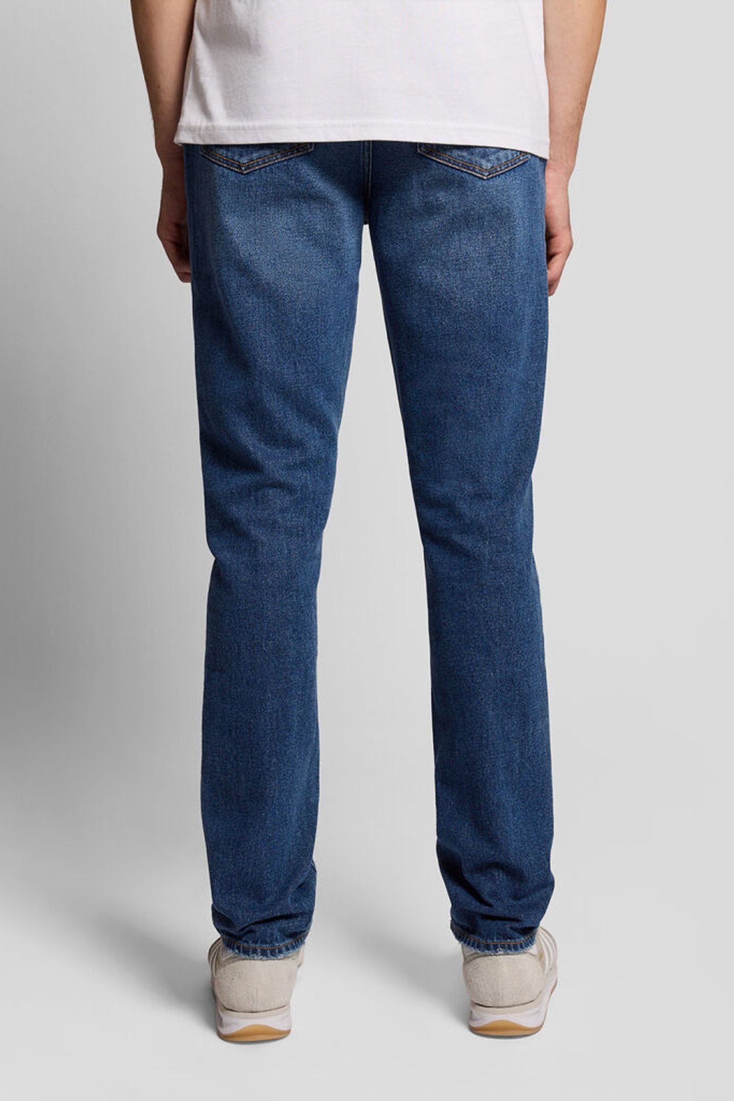 SLIM TAPERED JEAN INDIGO 2
