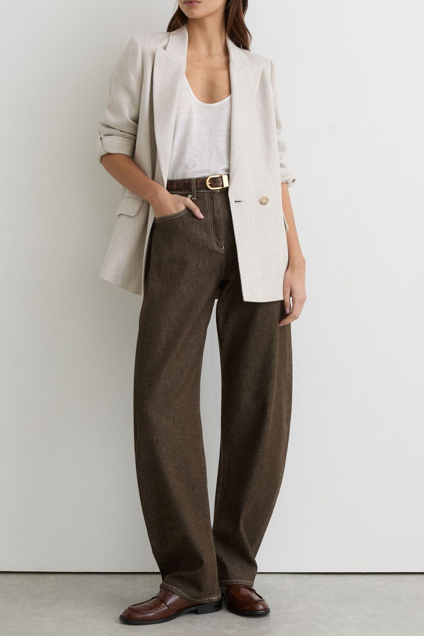 BARREL LEG JEAN BROWN 2