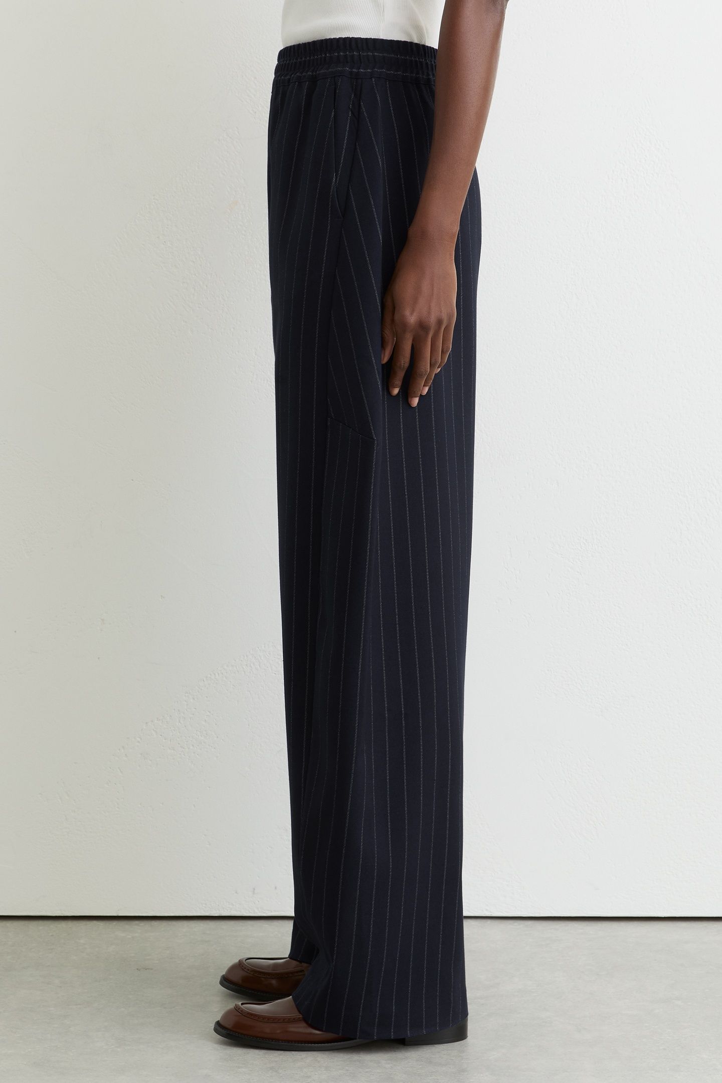 BARREL LEG PINSTRIPE TROUSER NAVY 4