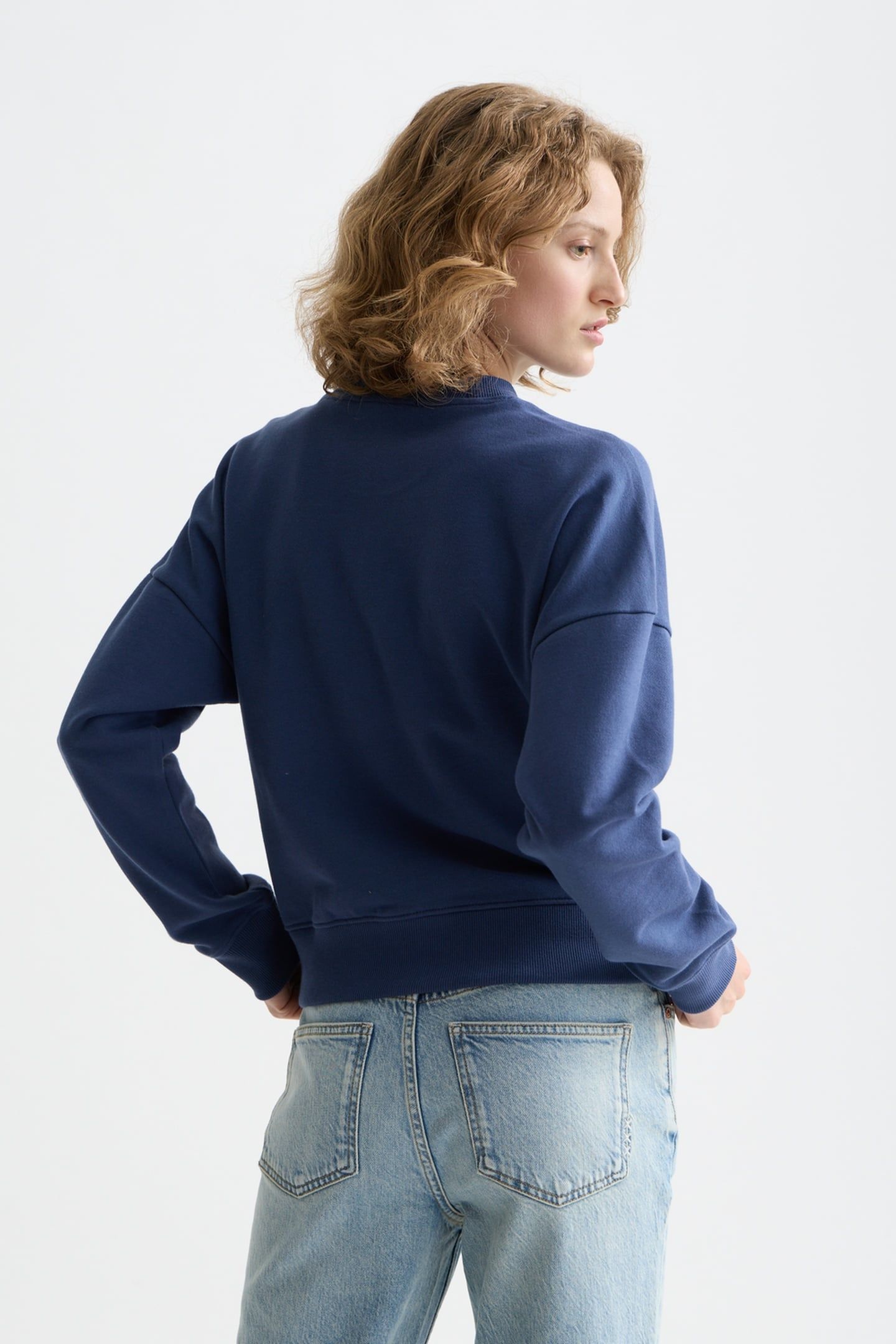 EMBROIDERED LOGO RELAXED FIT SWEATSHIRT OCEANA 2