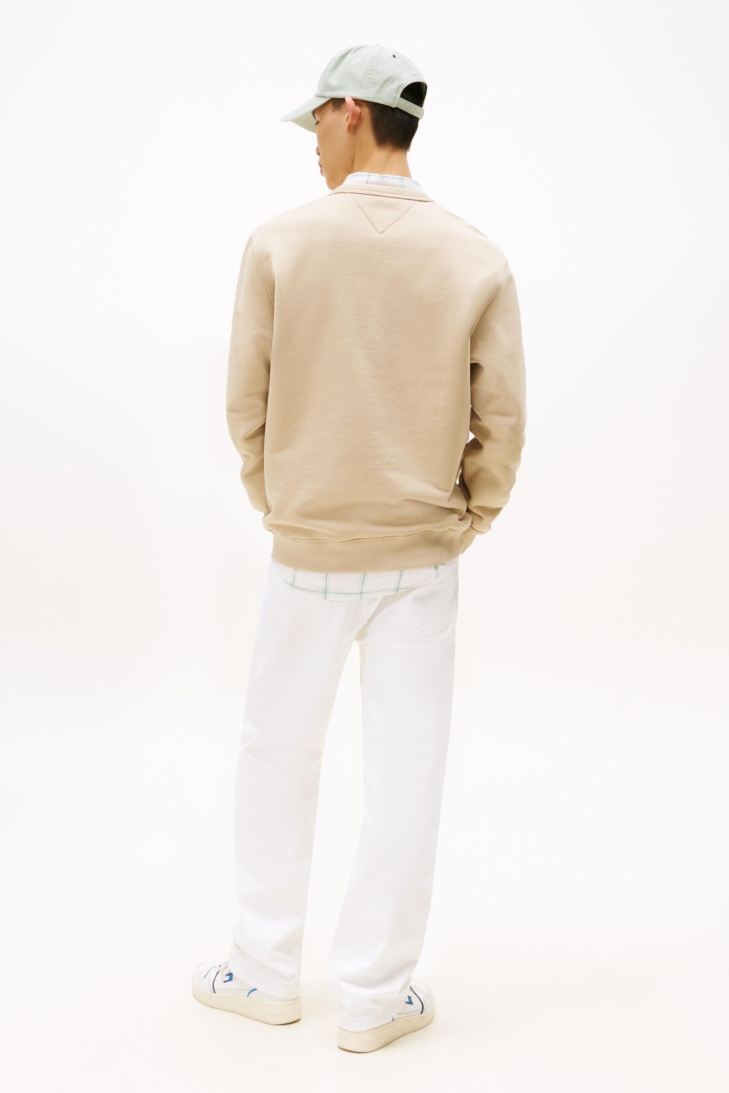 TJM REG BADGE CREW SILT TONAL 3