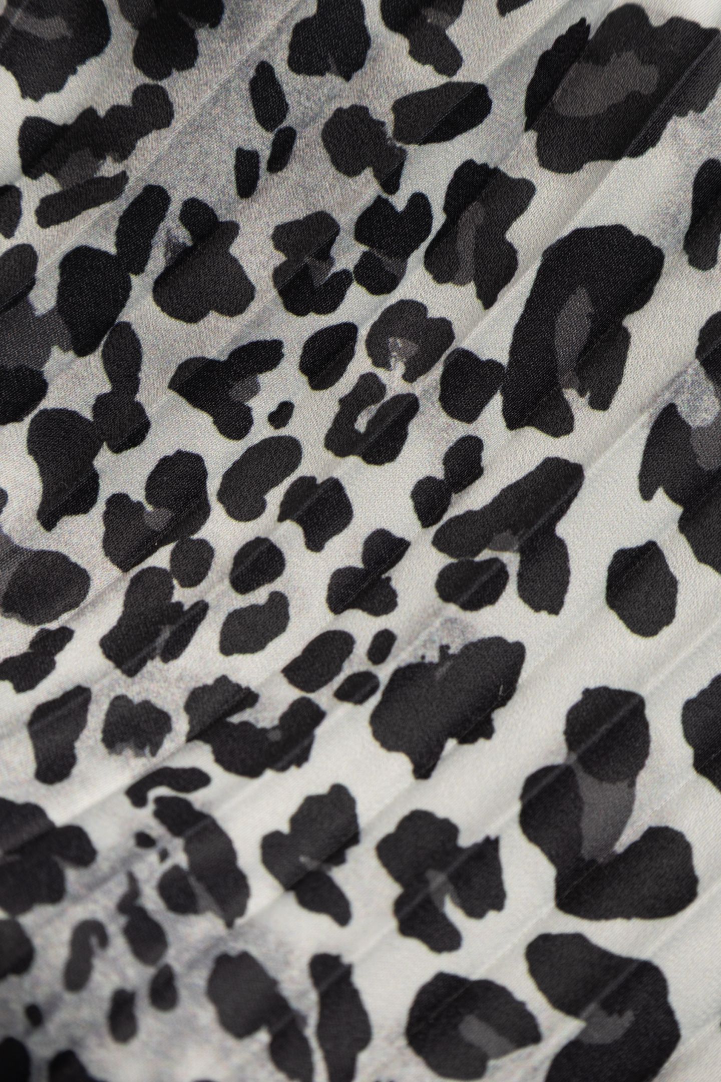 GREY RECYCLED POLYESTER TOP WITH PANTHER PRINT 6