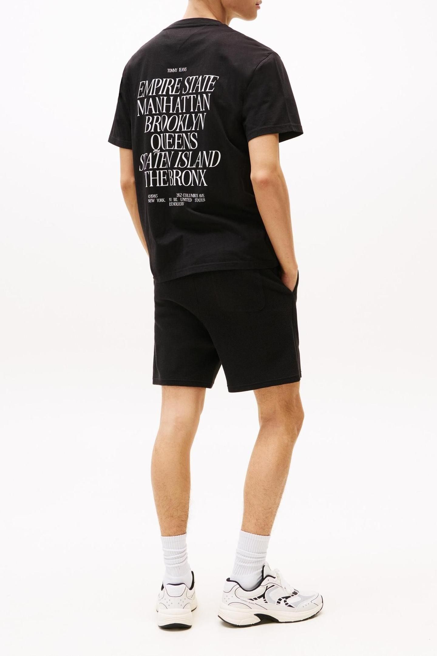 TJM RELAXED BOROUGHS TEE BLACK 3