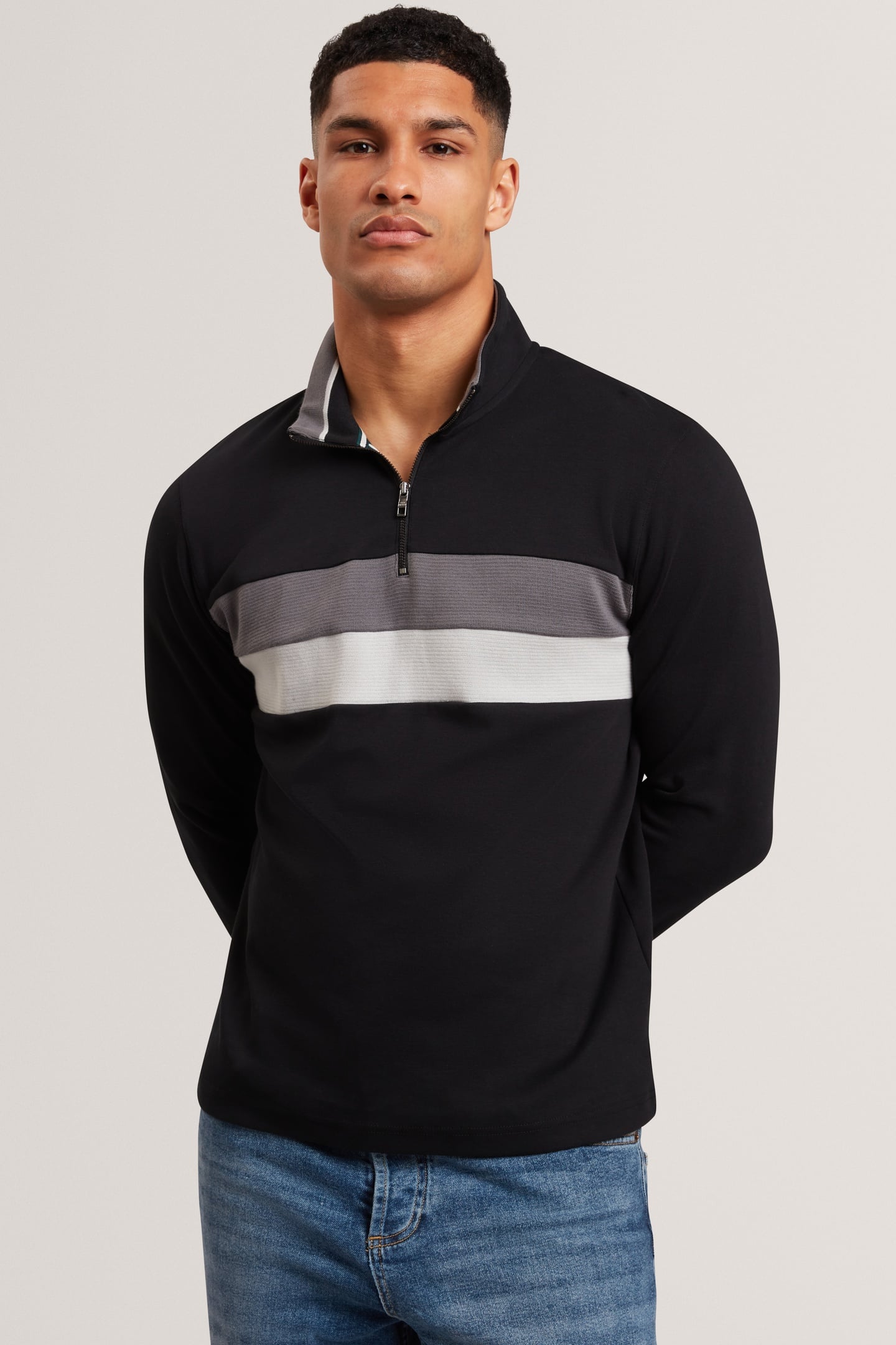 LS REGULAR FIT HALF ZIP BLACK 1