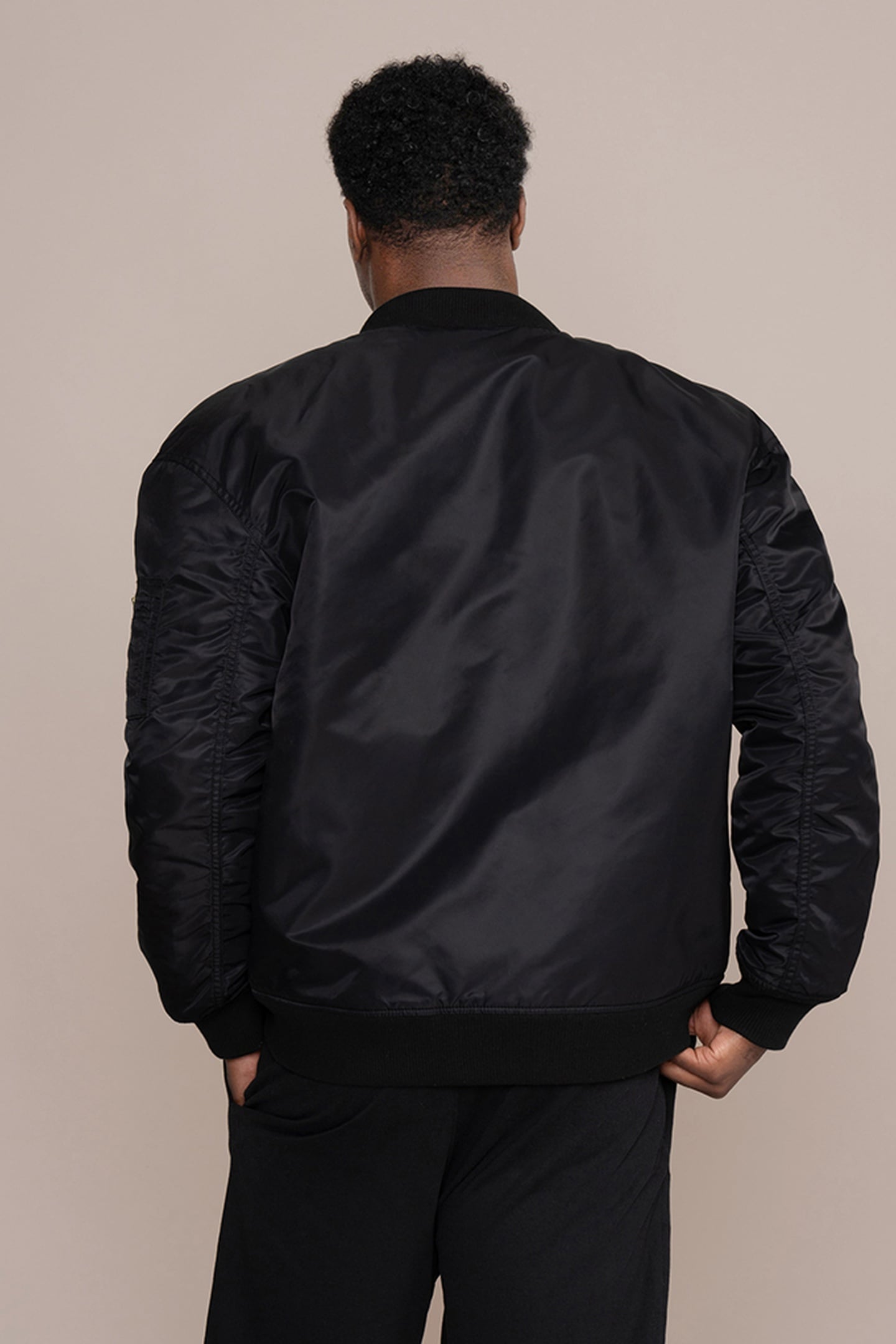 WEIGHT PLATE BOMBER JACKET BLACK 4