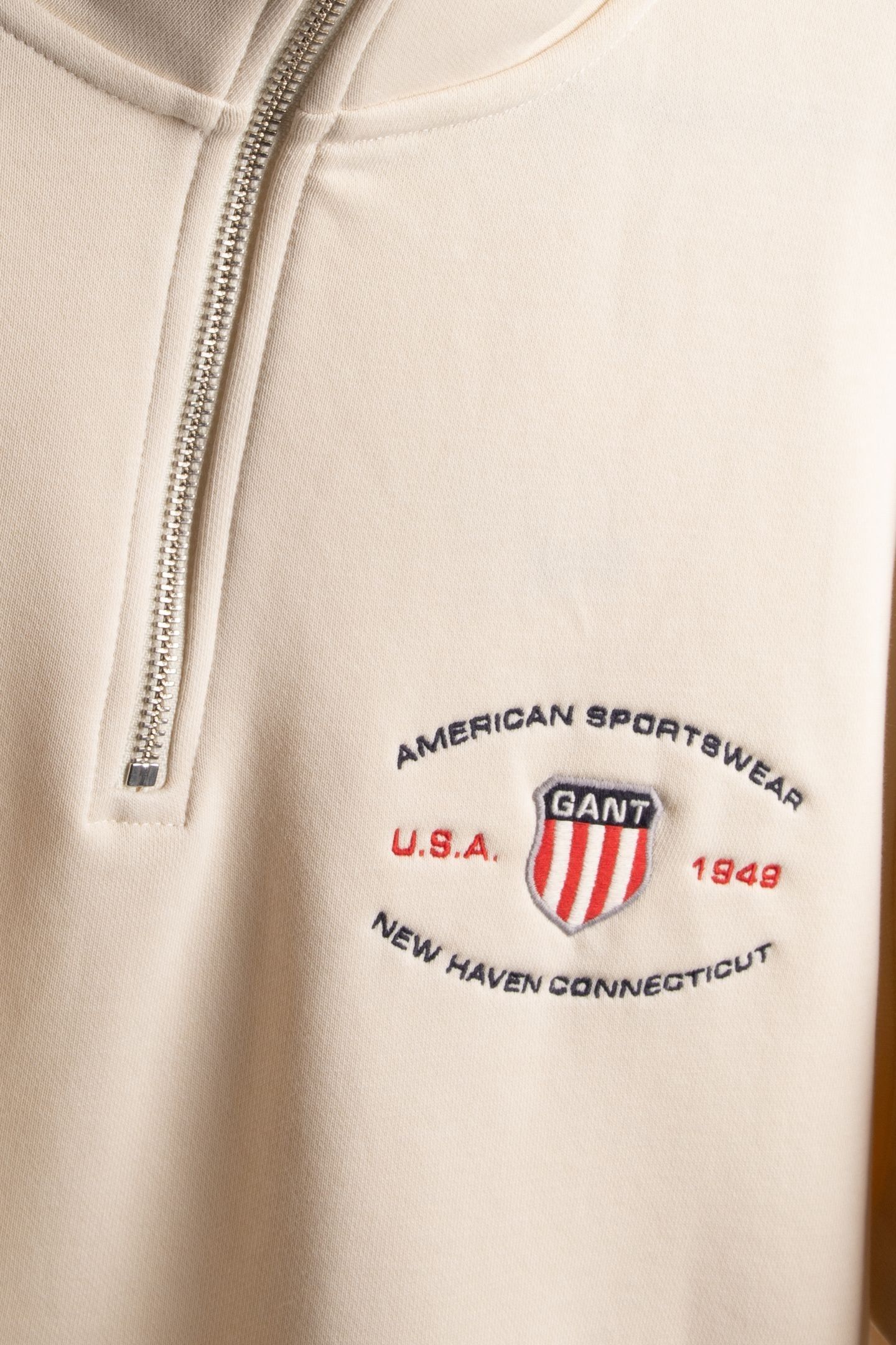 GRAPHIC HALF ZIP CREAMED WHITE 4
