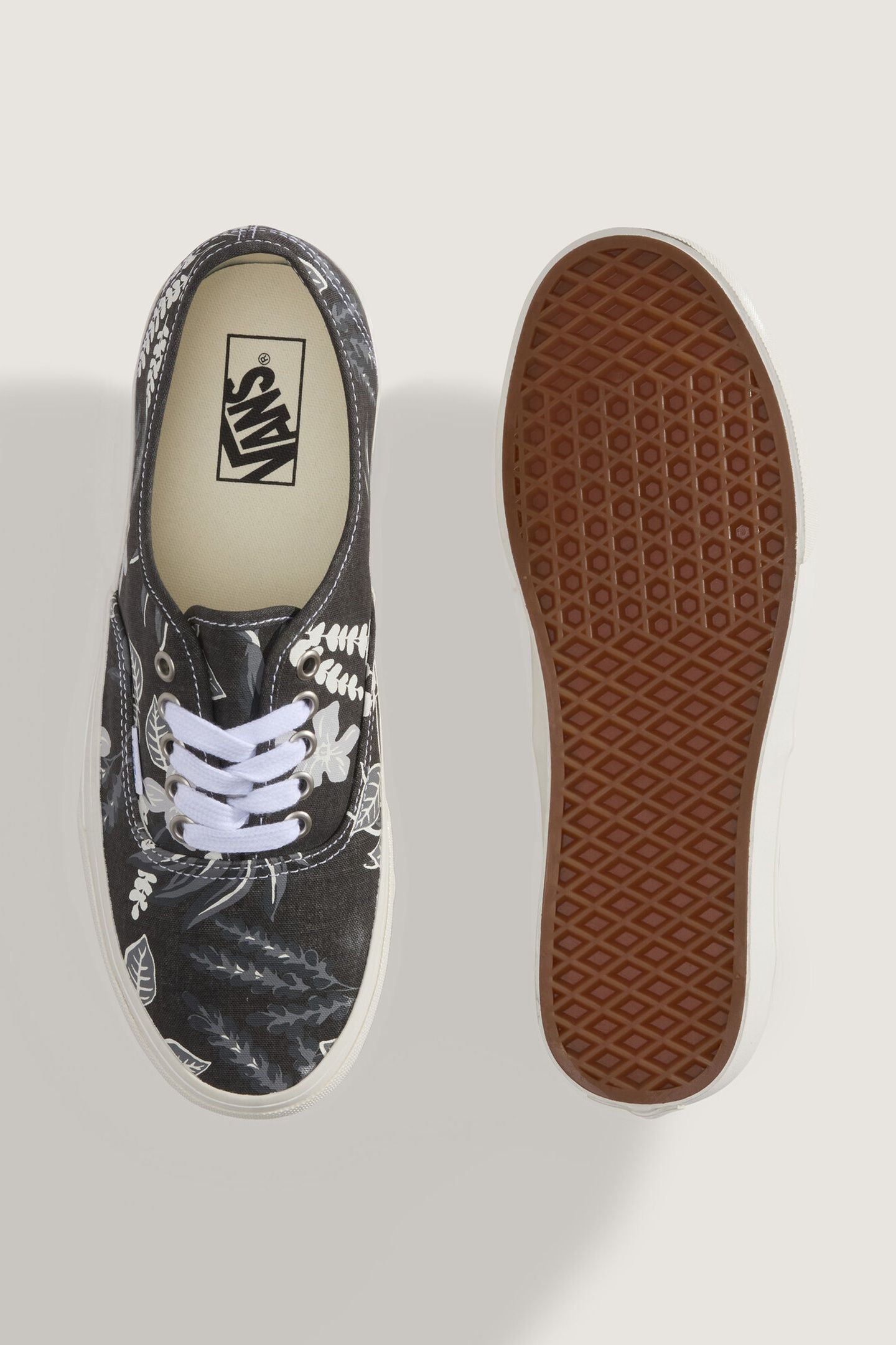 UNISEX AUTHENTIC FLORAL MULTI 6