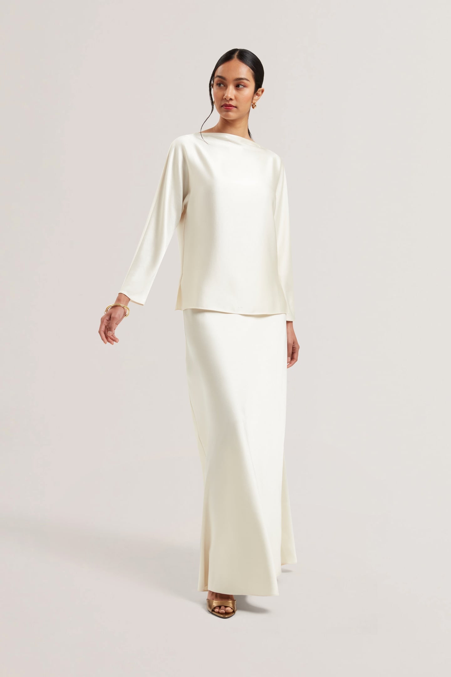 VOUGA SLASH NECK SATIN TOP IVORY 5