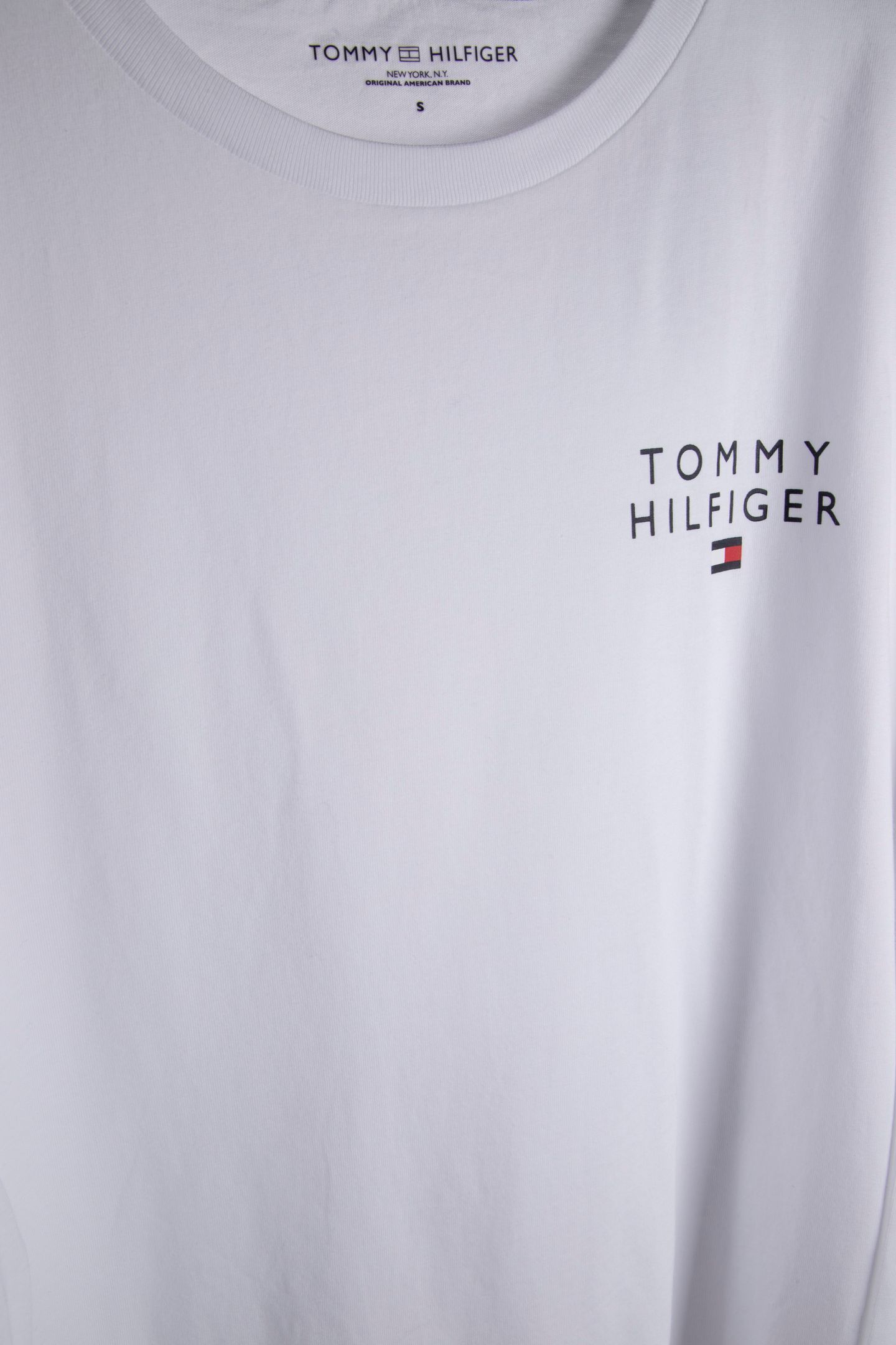 LS TEE LOGO WHITE 4