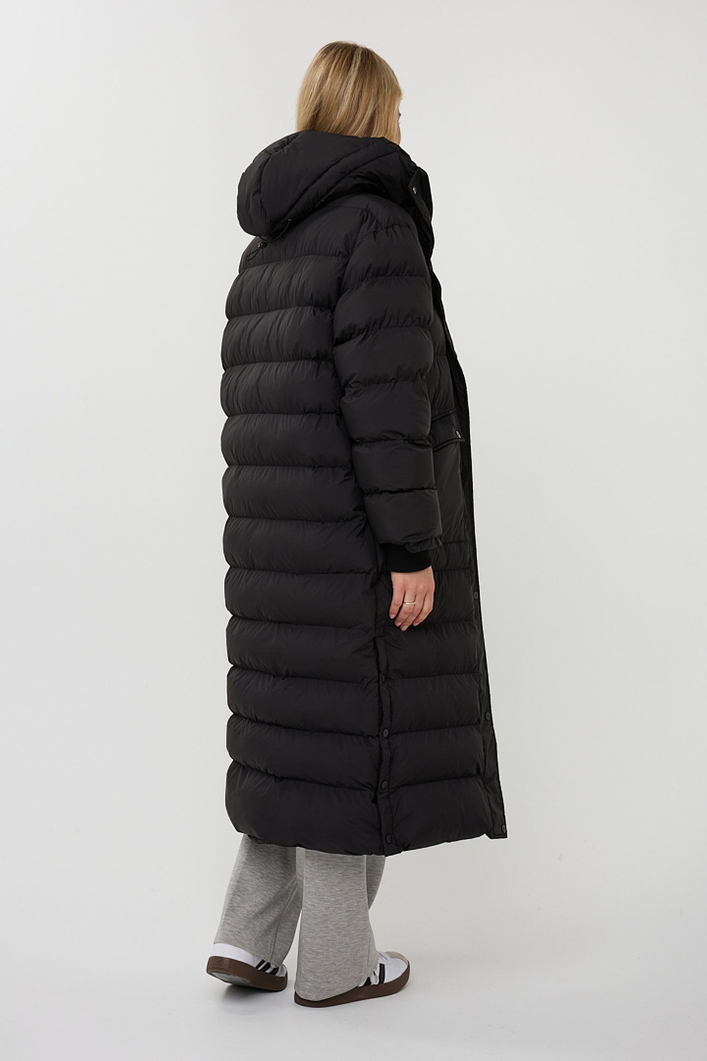 COAT LONG HOODED PUFFER BLACK 4