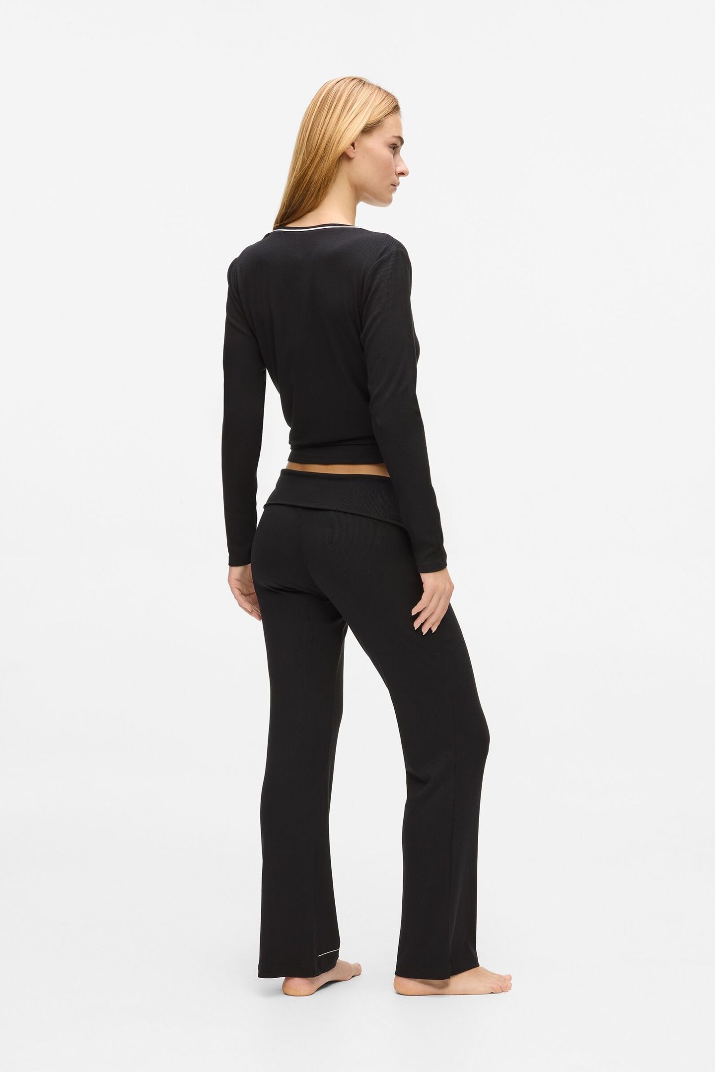 SIGNATURE LOUNGE FLARE PANTS BLACK 3