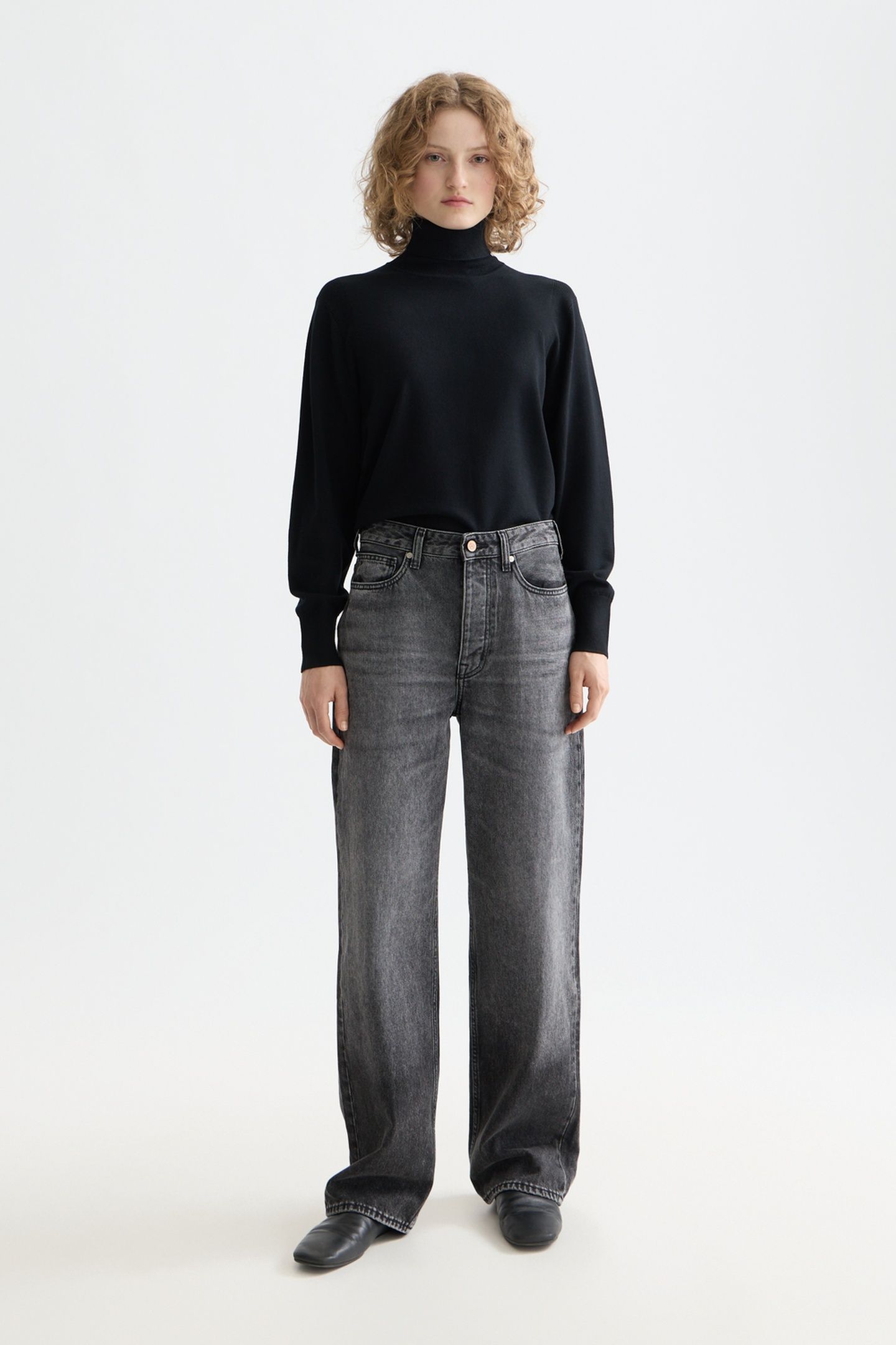 CORE ROLL NECK RELAXED PULLOVER BLACK 3