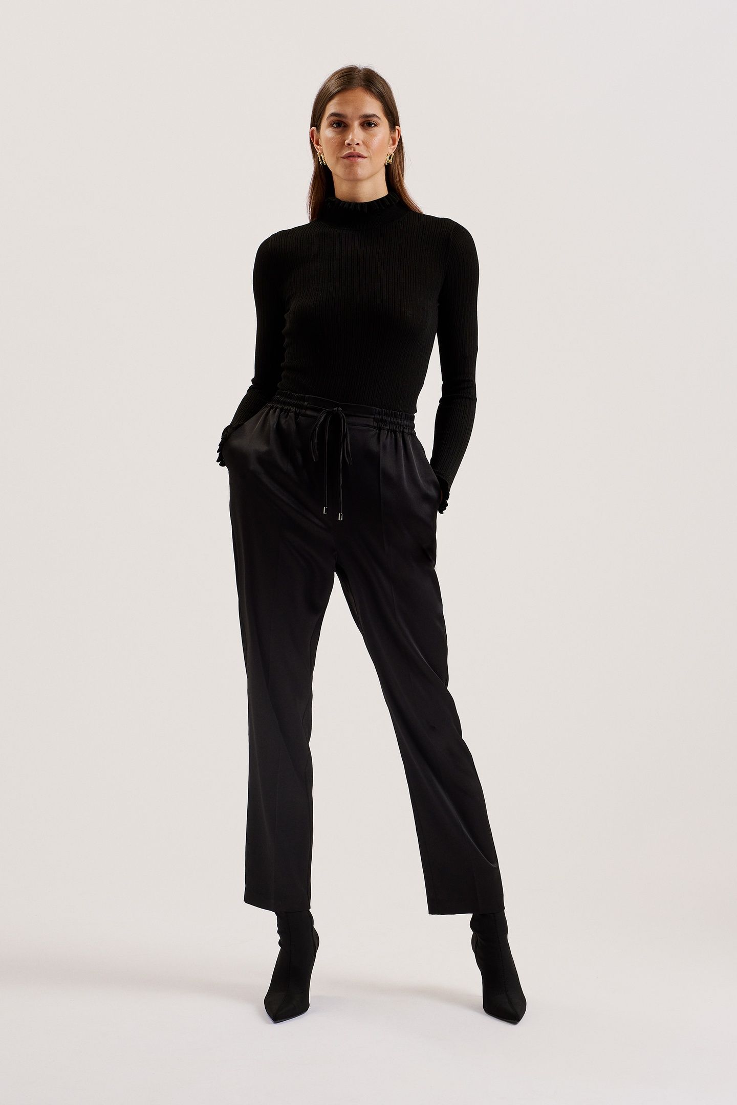 JANITTT RIB FUNNEL NECK FRILL JUMPER BLACK 1