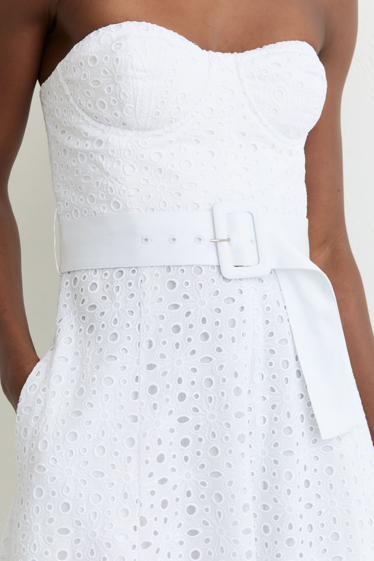 LACE BUSTIER DRESS WHITE 6