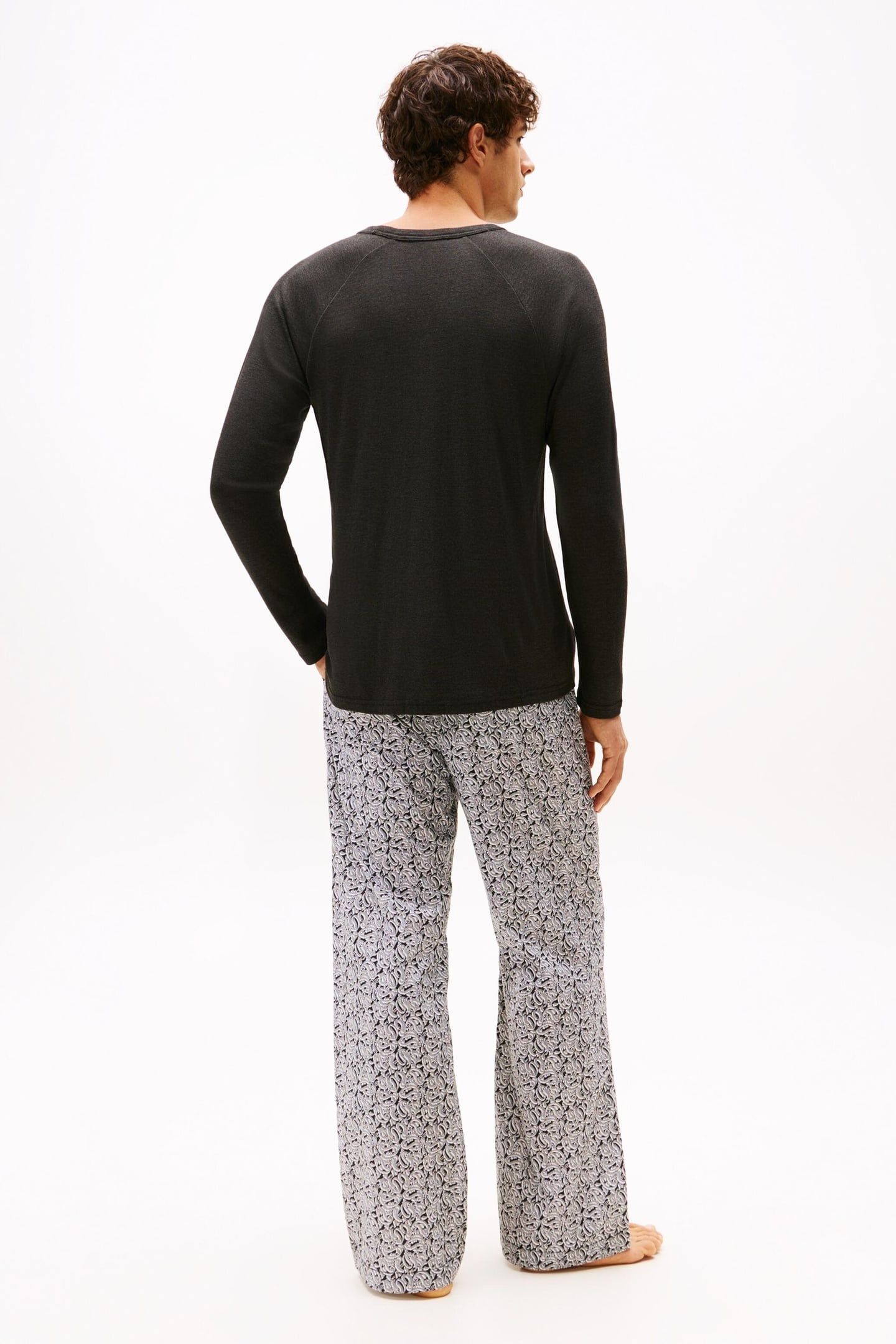 THERMAL HENLEY LS BLACK 3