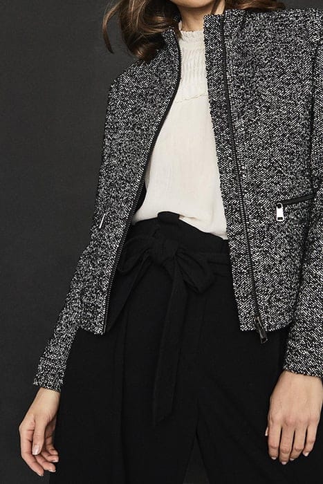 SURI-TEXTURED ZIP BOMBER BLACK/WHITE BLACK/WHITE 6