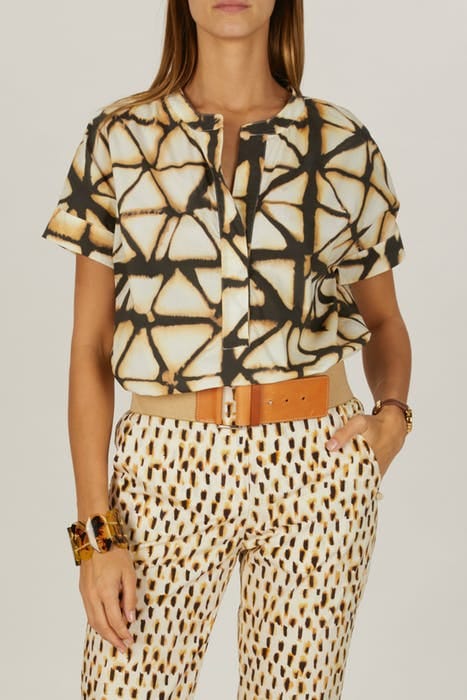 BASIC SHIRT BROWN 2